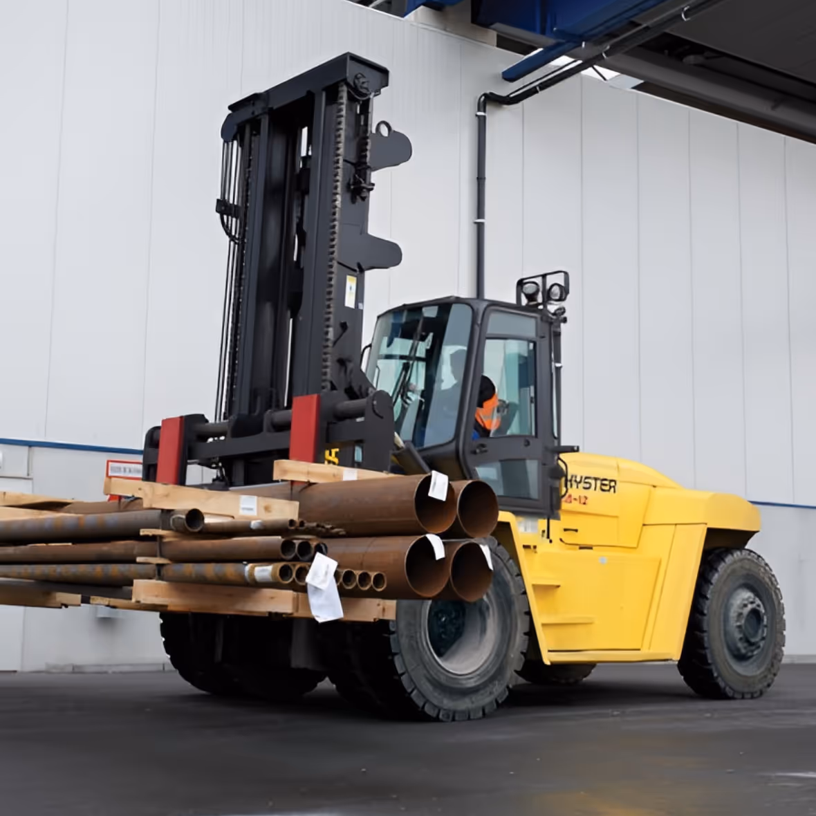 mezzo operativo magazzino