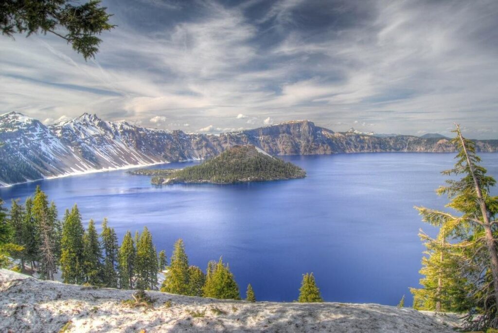 Crater Lake for instagrammable photo