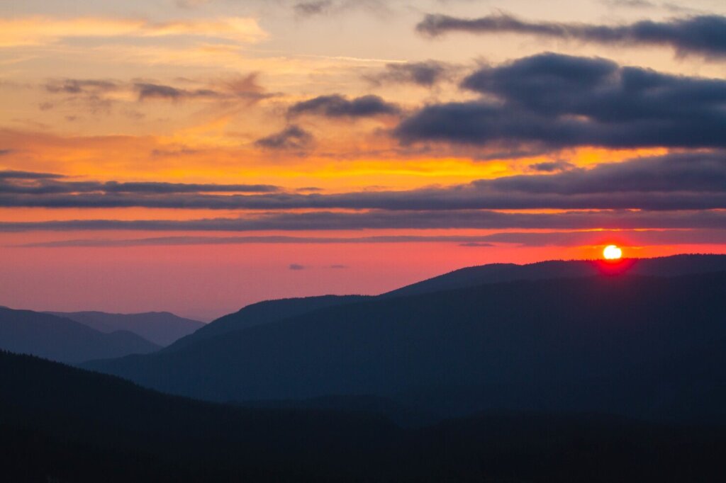 sunset picture with darker colors