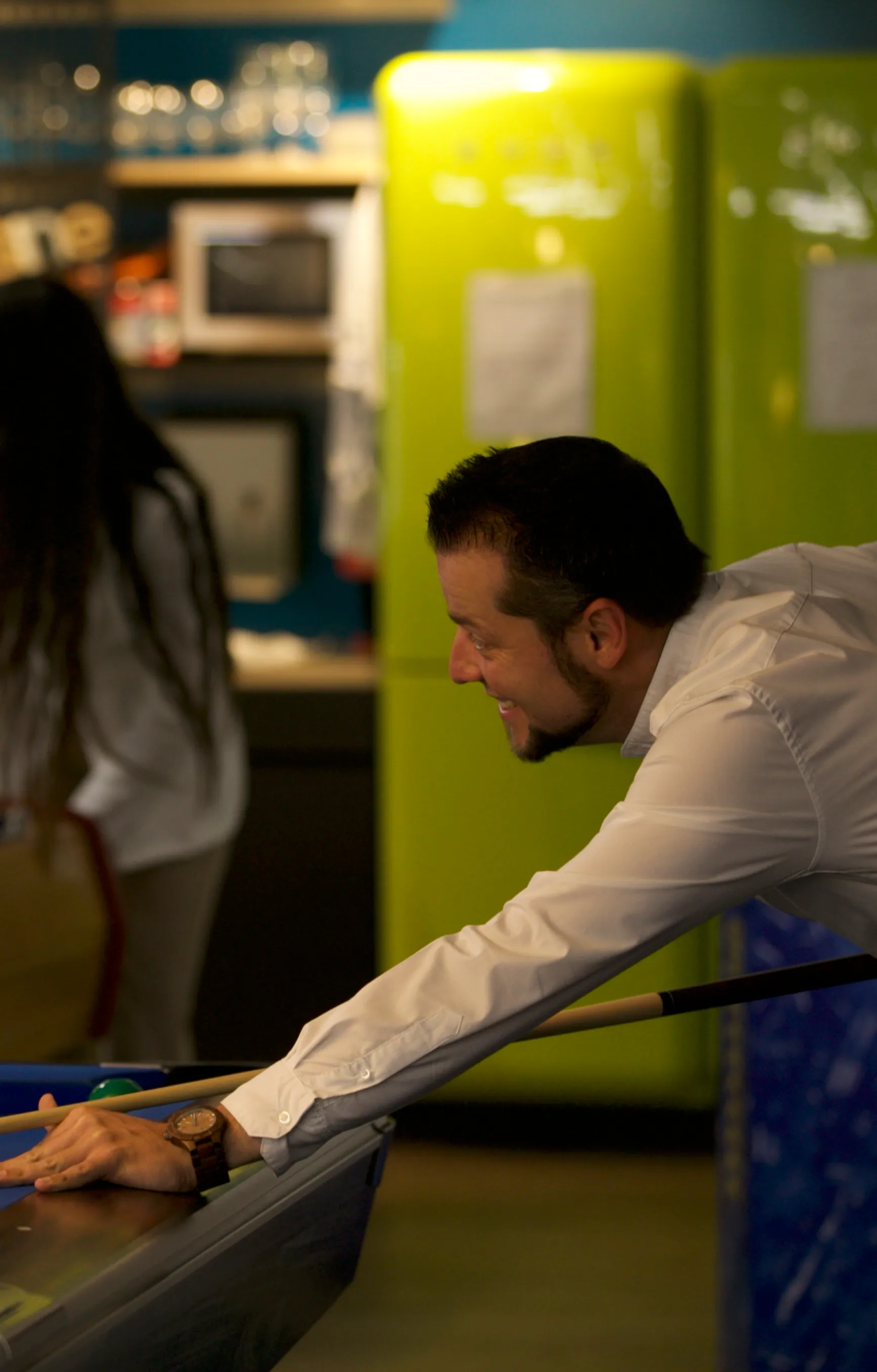 playing ball pool