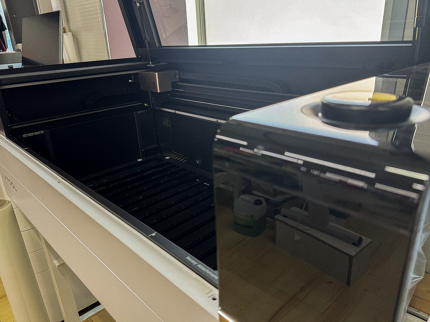 Gravure et découpe laser dans l’atelier Empreintex