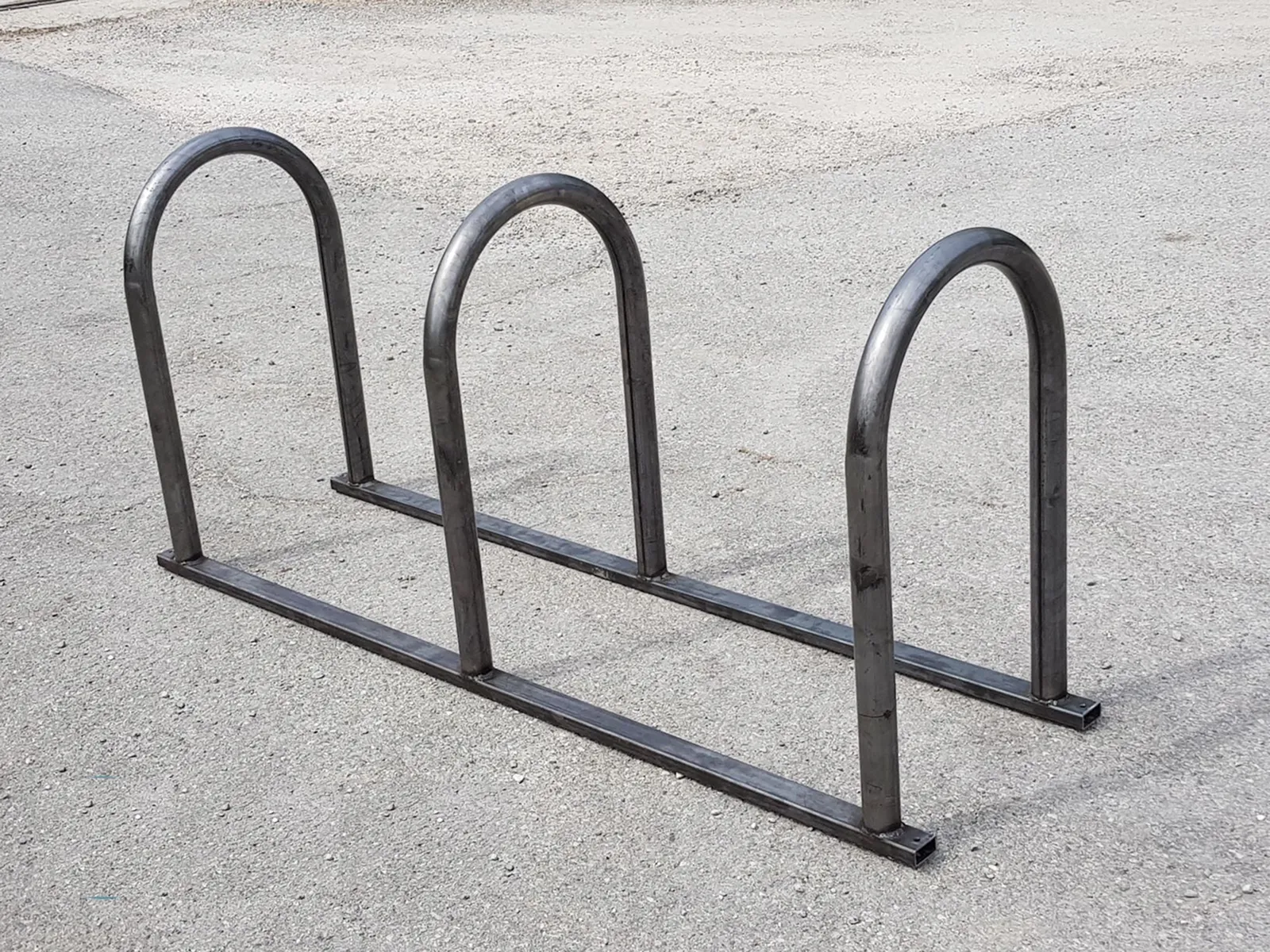 ratelier velo 4 places est qu'il est facile à démonter