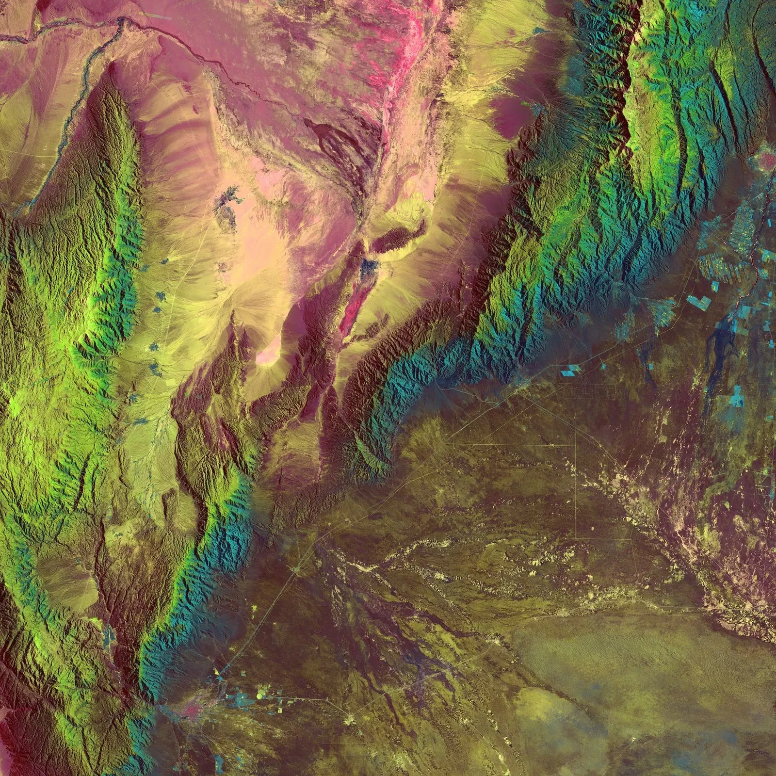 Landsat-Aufnahme der Berge im nördlichen Argentinien