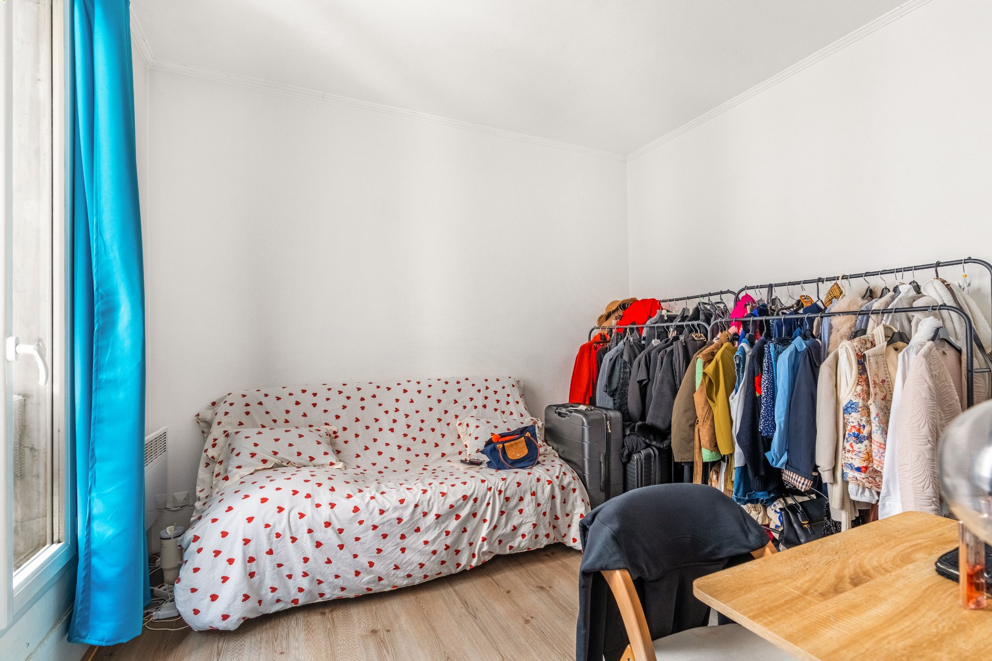 Quartier Paris 11e Arrondissement – Un appartement de 15,35m² Carrez au deuxième étage.