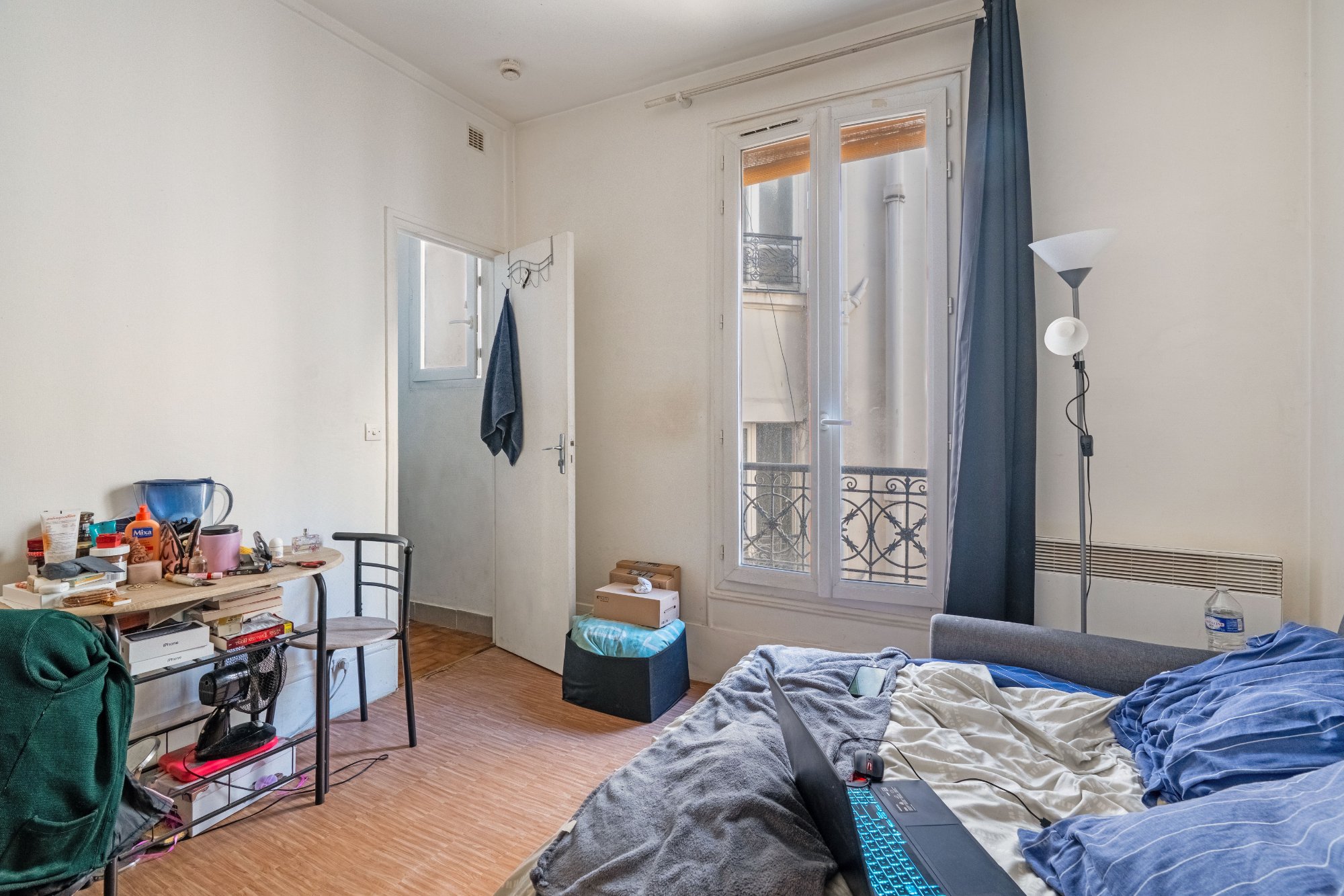 Quartier Paris 11e Arrondissement – Un appartement de 15,01m² Carrez au quatrième étage.