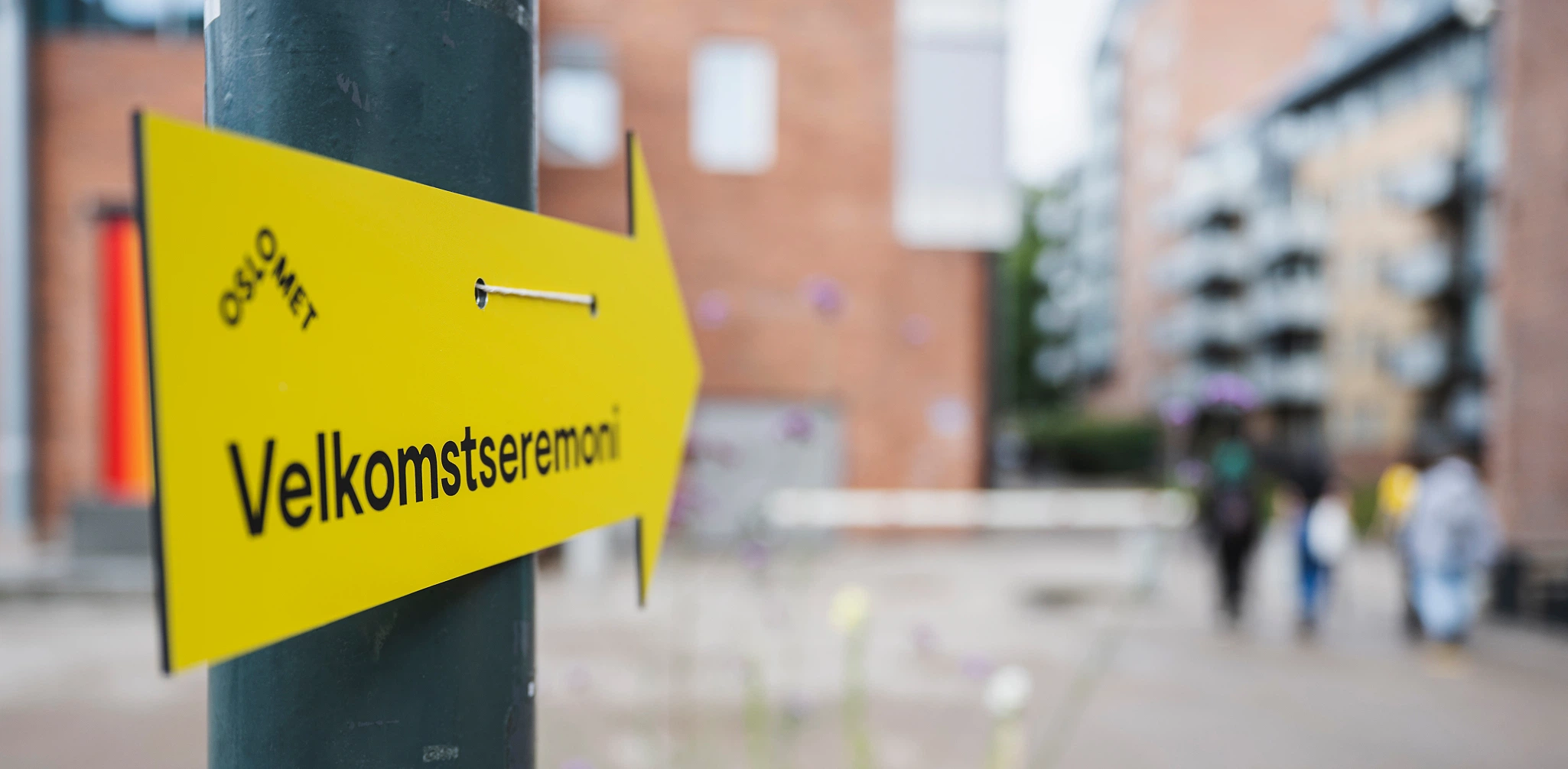 Skilt på stangen for OsloMet Studiestart