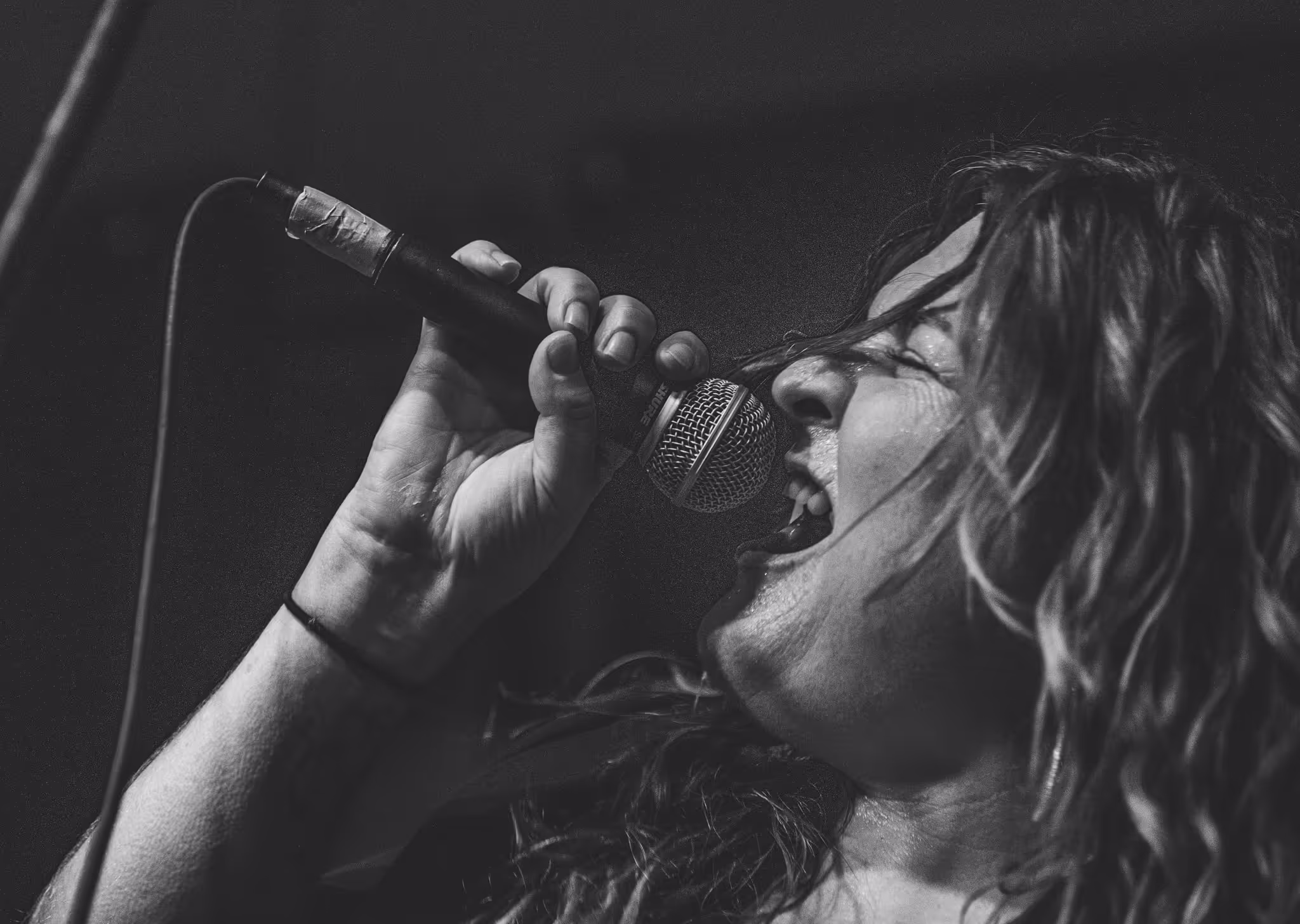 [background image] image of art exhibition space (for an art gallery)