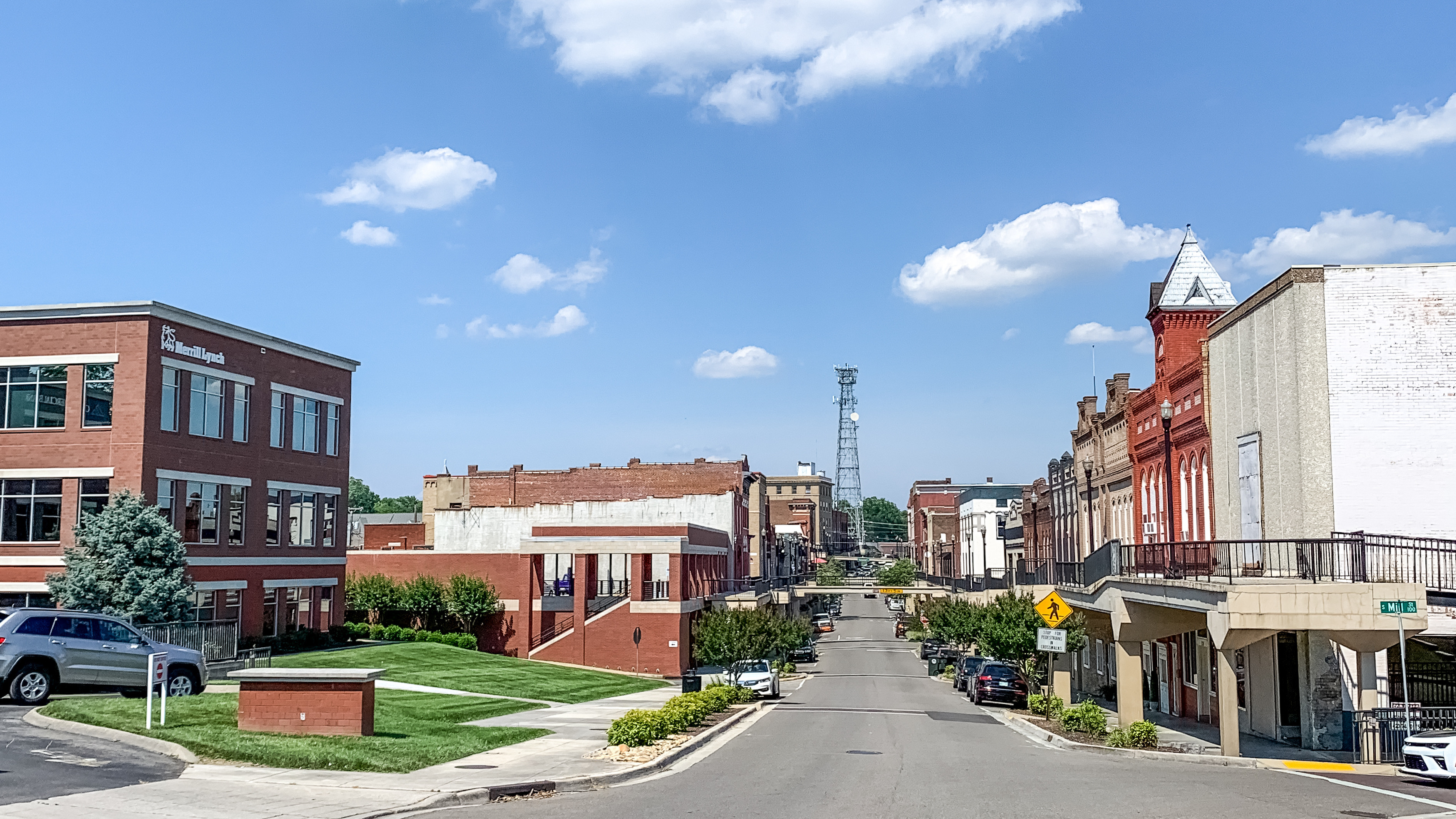 Charter Bus And Black Car Service In Knoxville