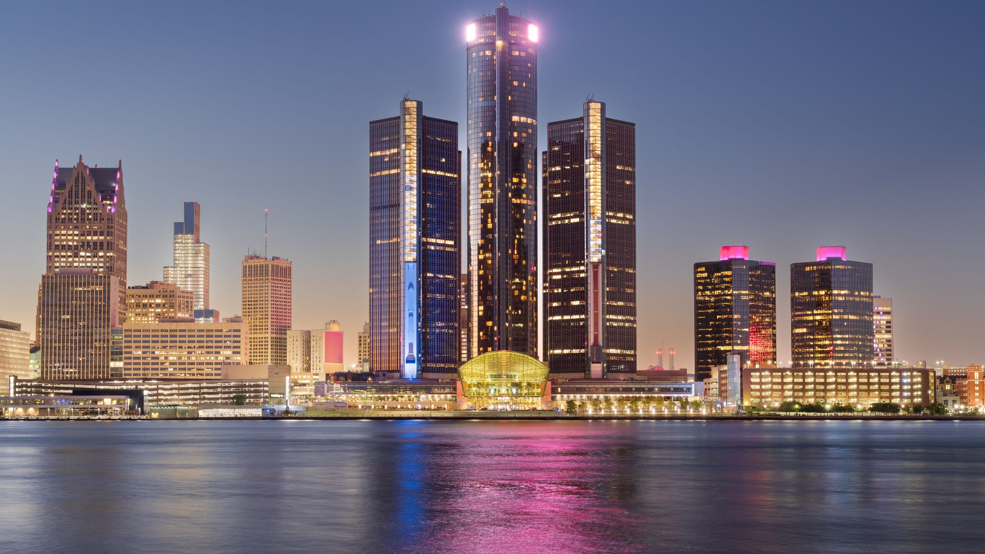 Charter Bus And Black Car Service In Knoxville