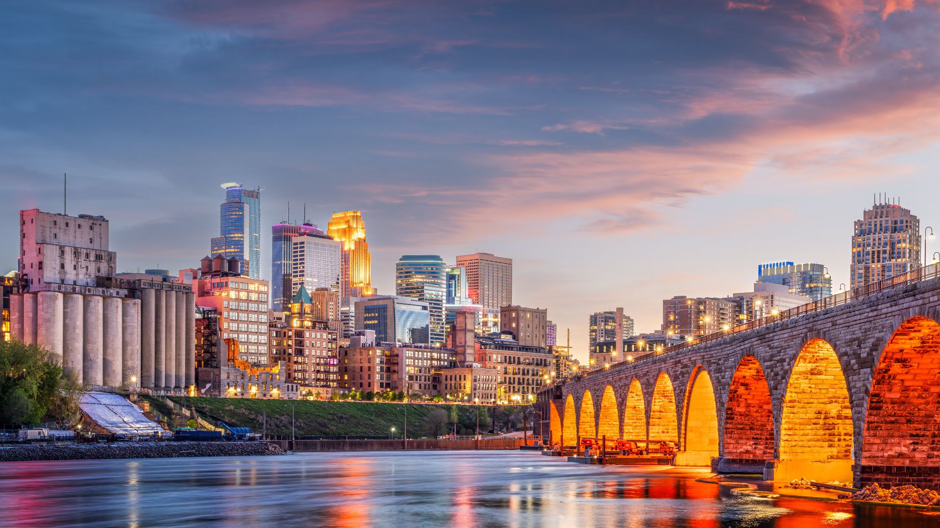 Charter Bus And Black Car Service In Knoxville