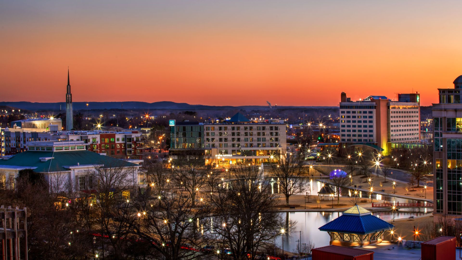 Charter Bus And Black Car Service In Knoxville