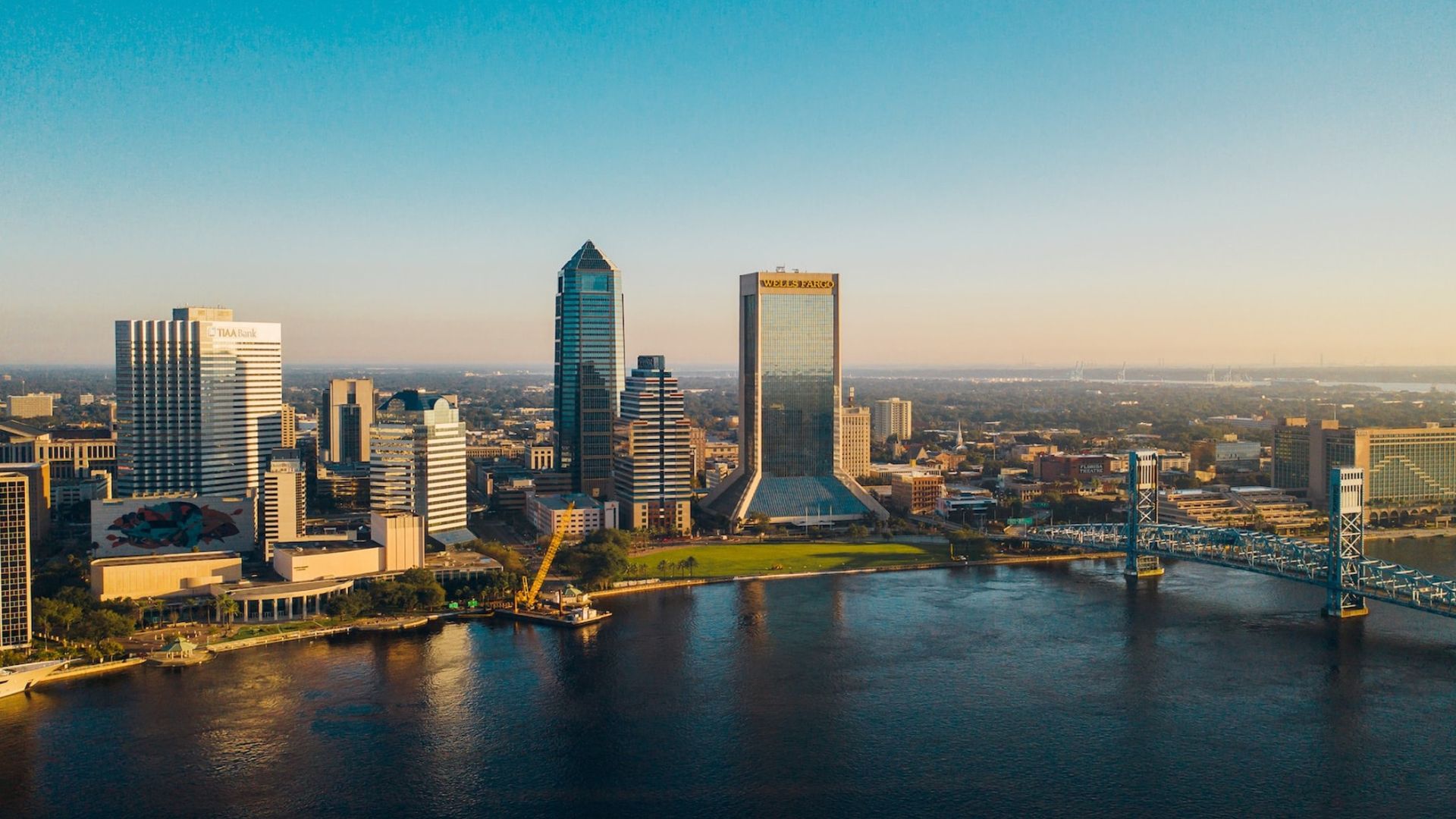 Charter Bus And Black Car Service In Knoxville