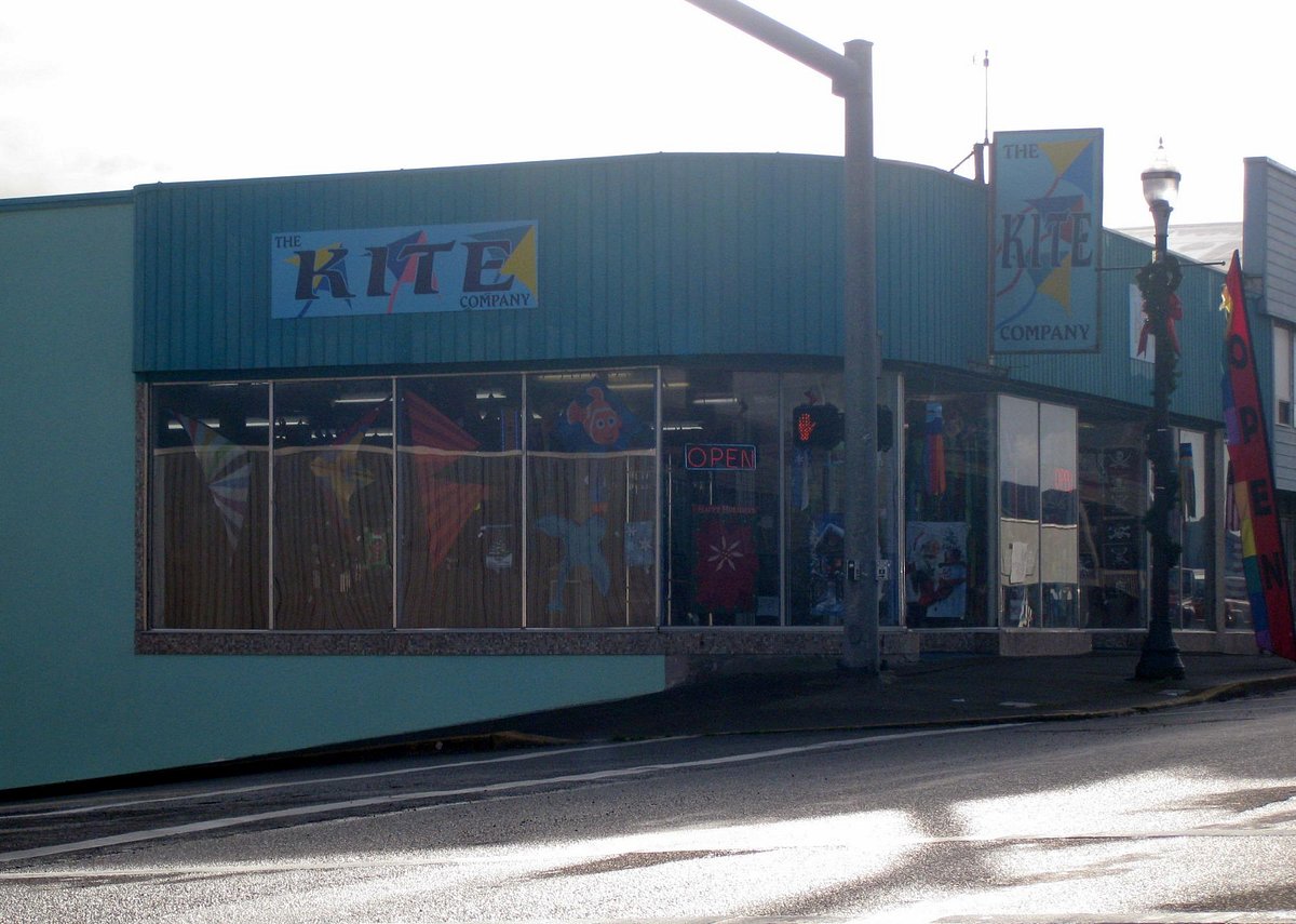 Newport’s Famous Kite Shop: A Colorful Stop on Oregon’s Coast