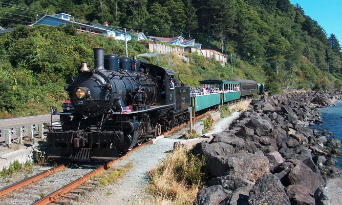 Oregon Coast Train Rides: A Scenic Trip Through Bays, Beaches, and Small Coastal Towns