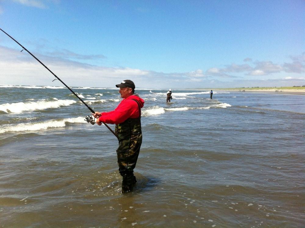 Surf Fishing on the Oregon Coast: What You Can Catch and How to Get Started