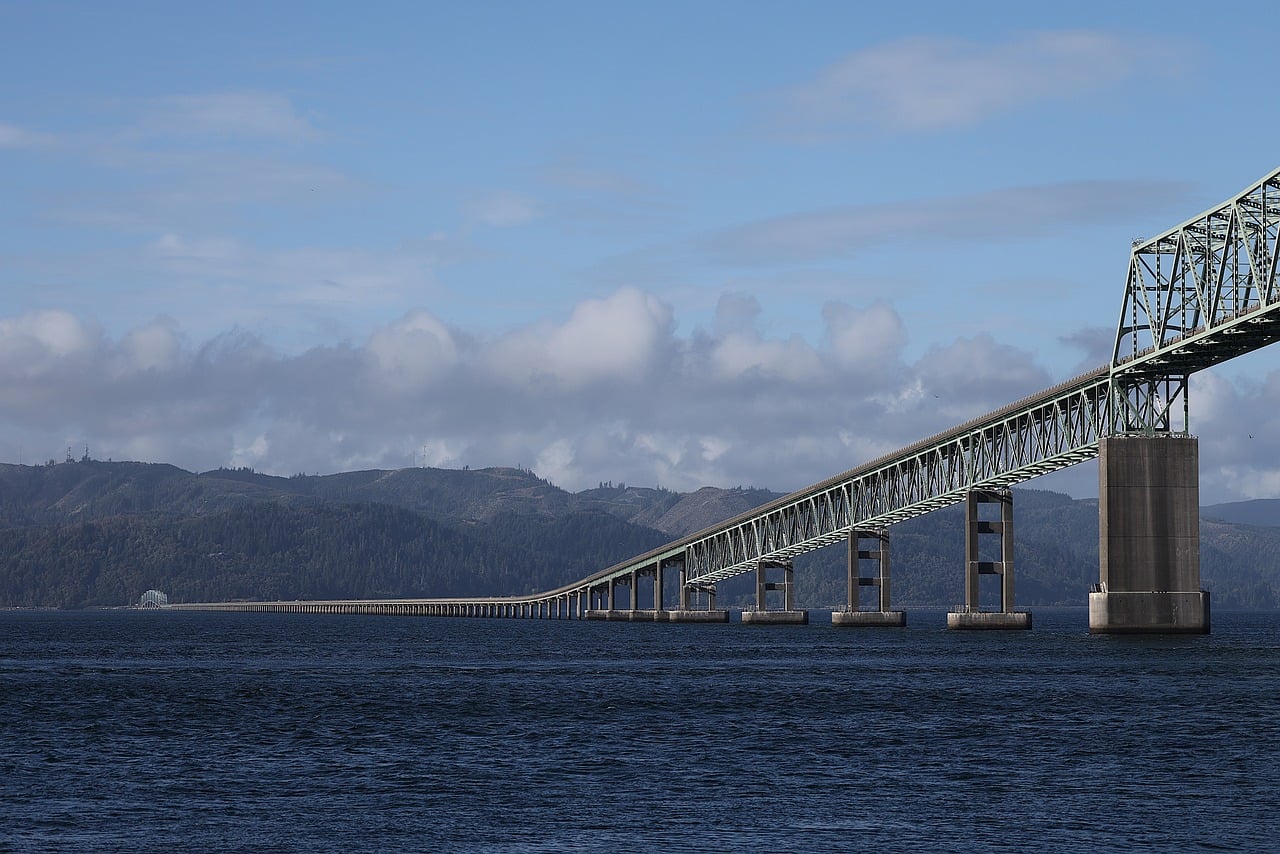 Fall Salmon in Astoria, Oregon: Chasing Big Chinook & Silver Bullets at Buoy 10