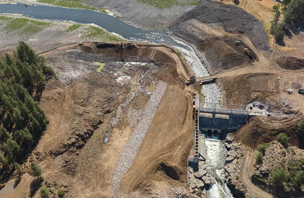 Fall Chinook Are Moving Past the Former J.C. Boyle Dam Site — The Klamath River Is Alive Again