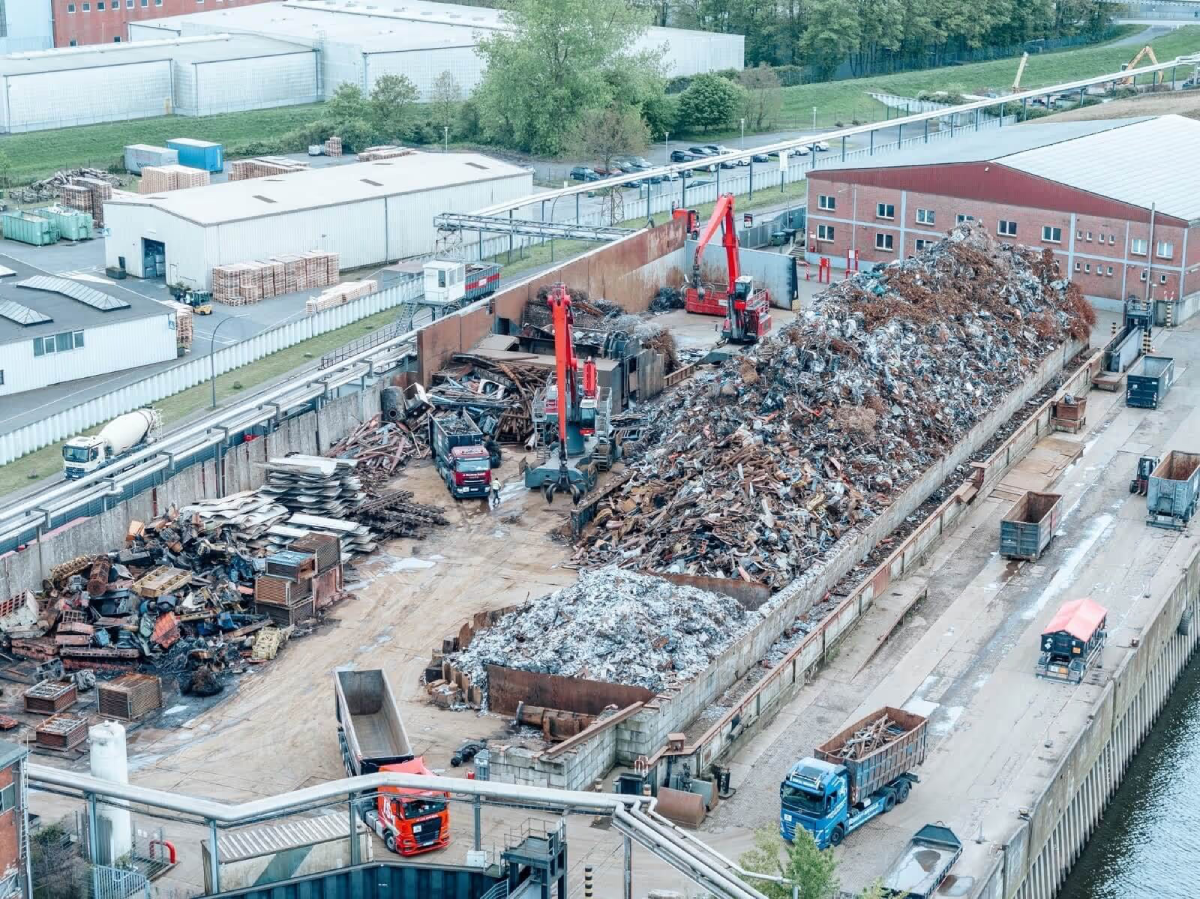 Trgovci z odpadnimi kovinami – redni prevzemi, logistika in sodelovanje pri večjih količinah