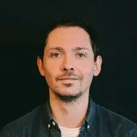 Photo d’un client ayant laissé un témoignage sur Nuisibook.