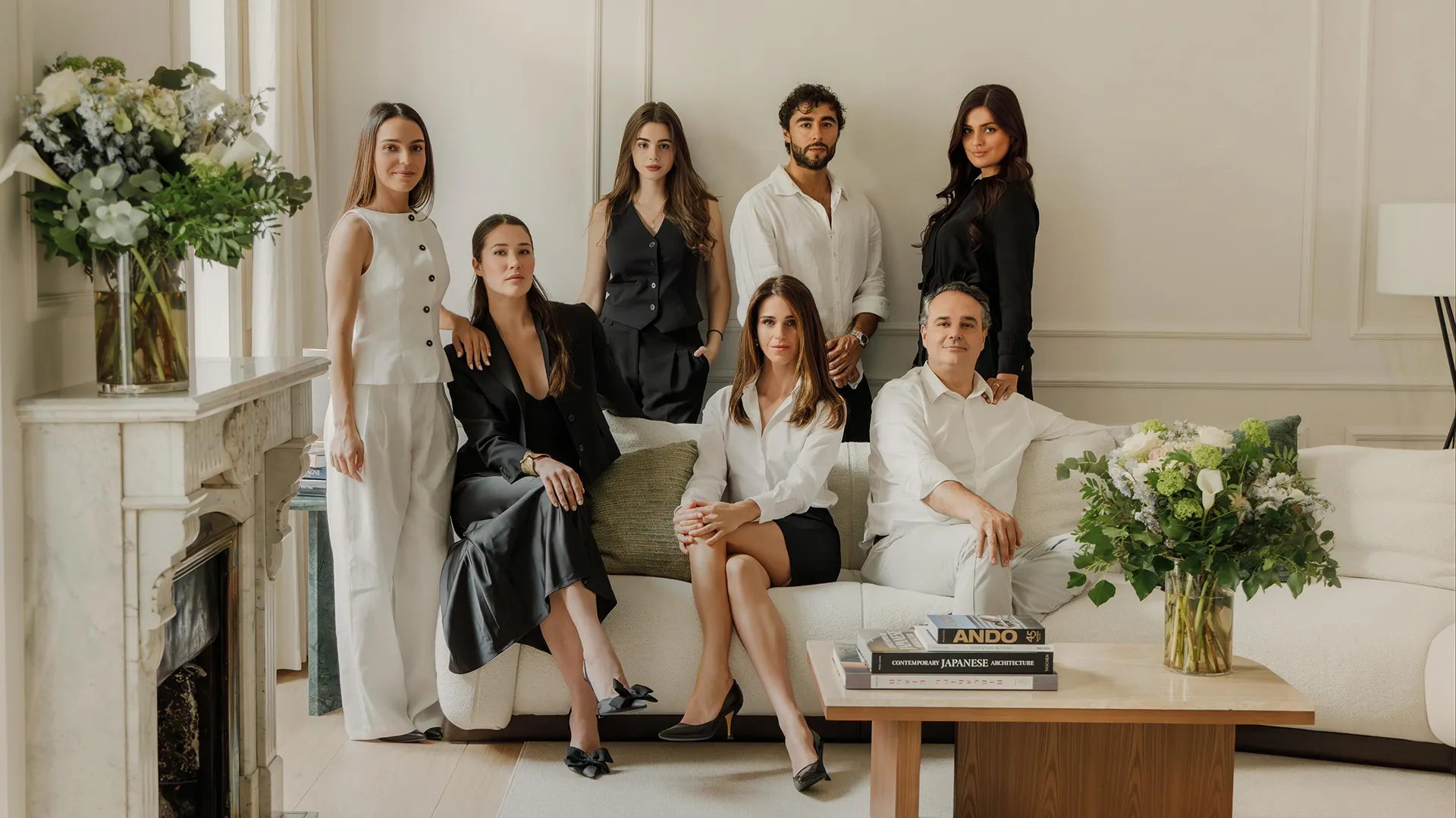 Driven Properties, equipo
