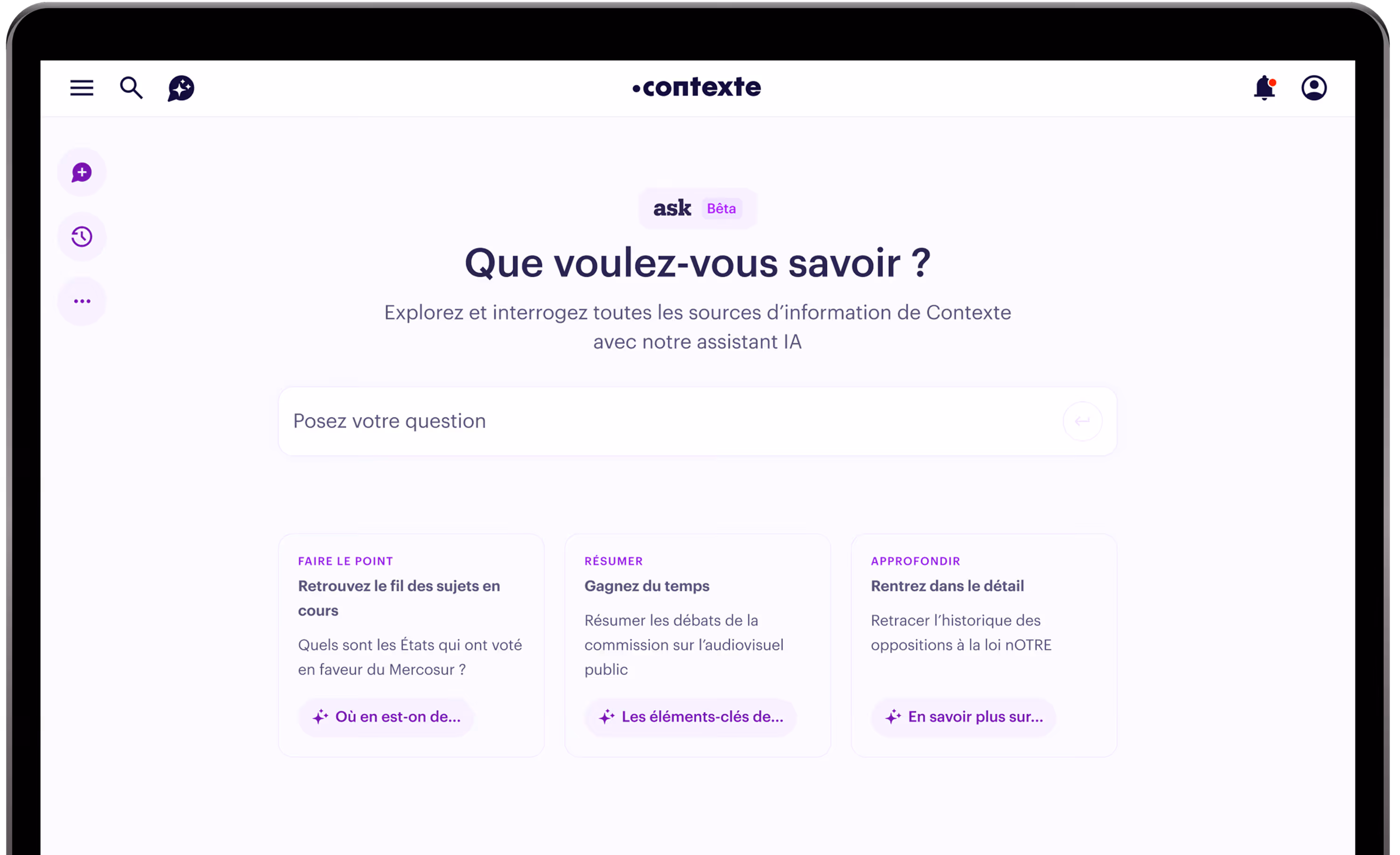 Page d'accueil Contexte avec une barre de recherche pour poser des questions à l'assistant IA.