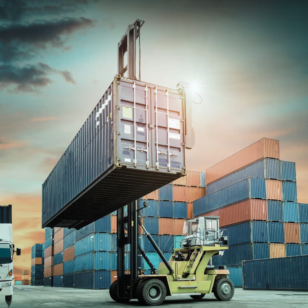 ITLytics revolutionizes the logistics and supply chain industry by using data analytics to optimize operations, enhance decision-making, and improve efficiency.