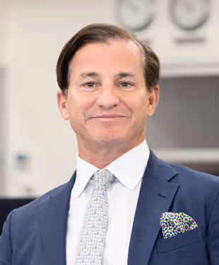 An image of O'Neil Securities Sales Trader Robert Gregorio.