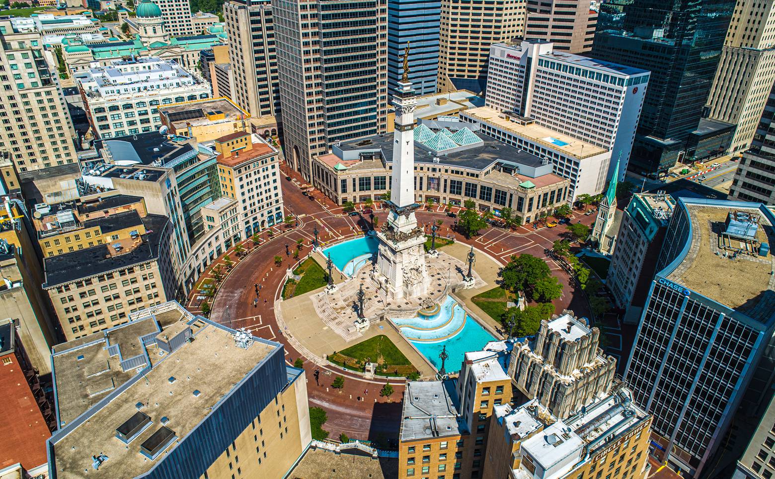 aerial shot of fountain in Indianapolis, Indiana
