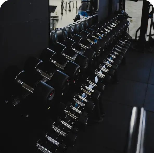 een fitnesstoestel in de fitness van personal coach Jonas Jolie.