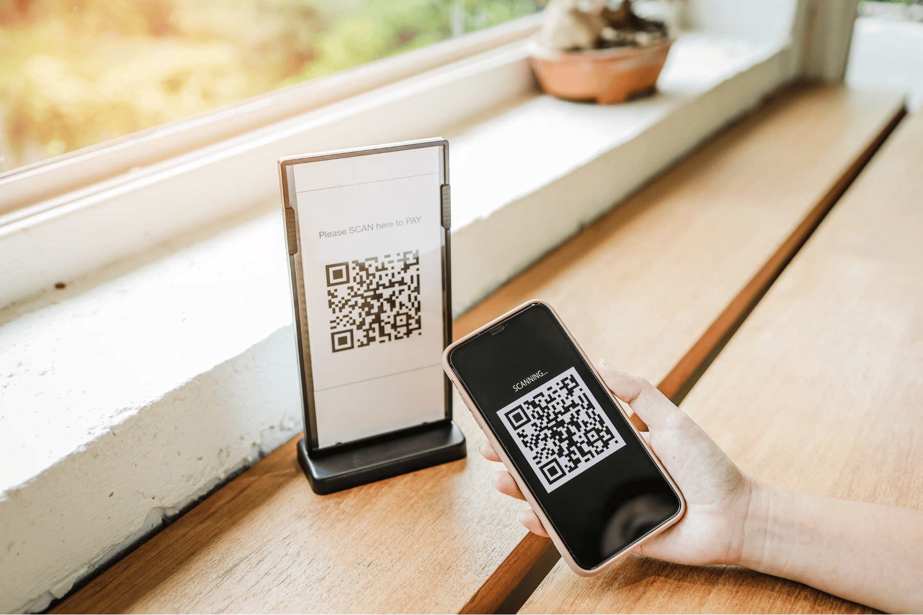What Is a QR Code, and How Do You Use One?