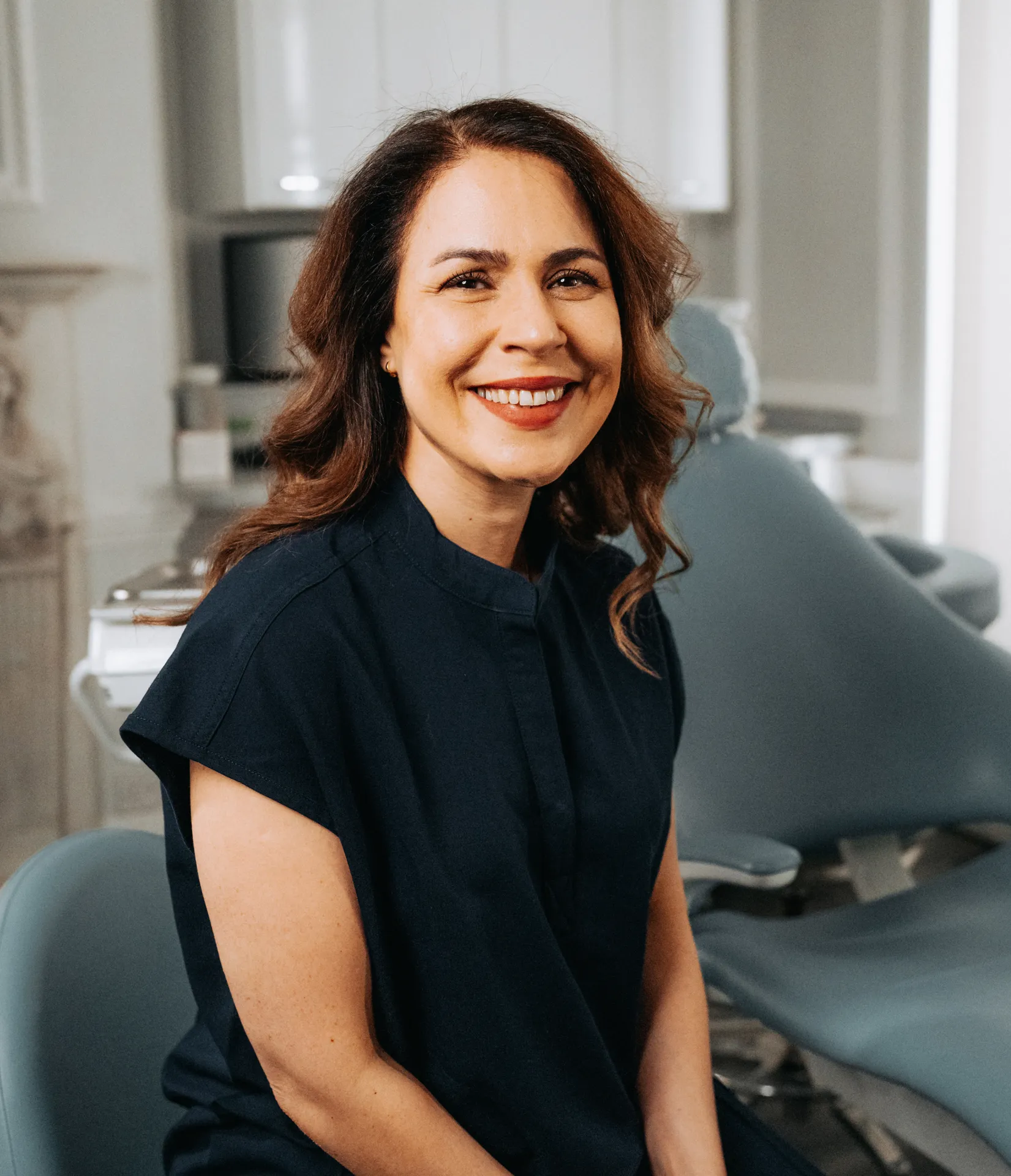 Dr Maryam Izadi 