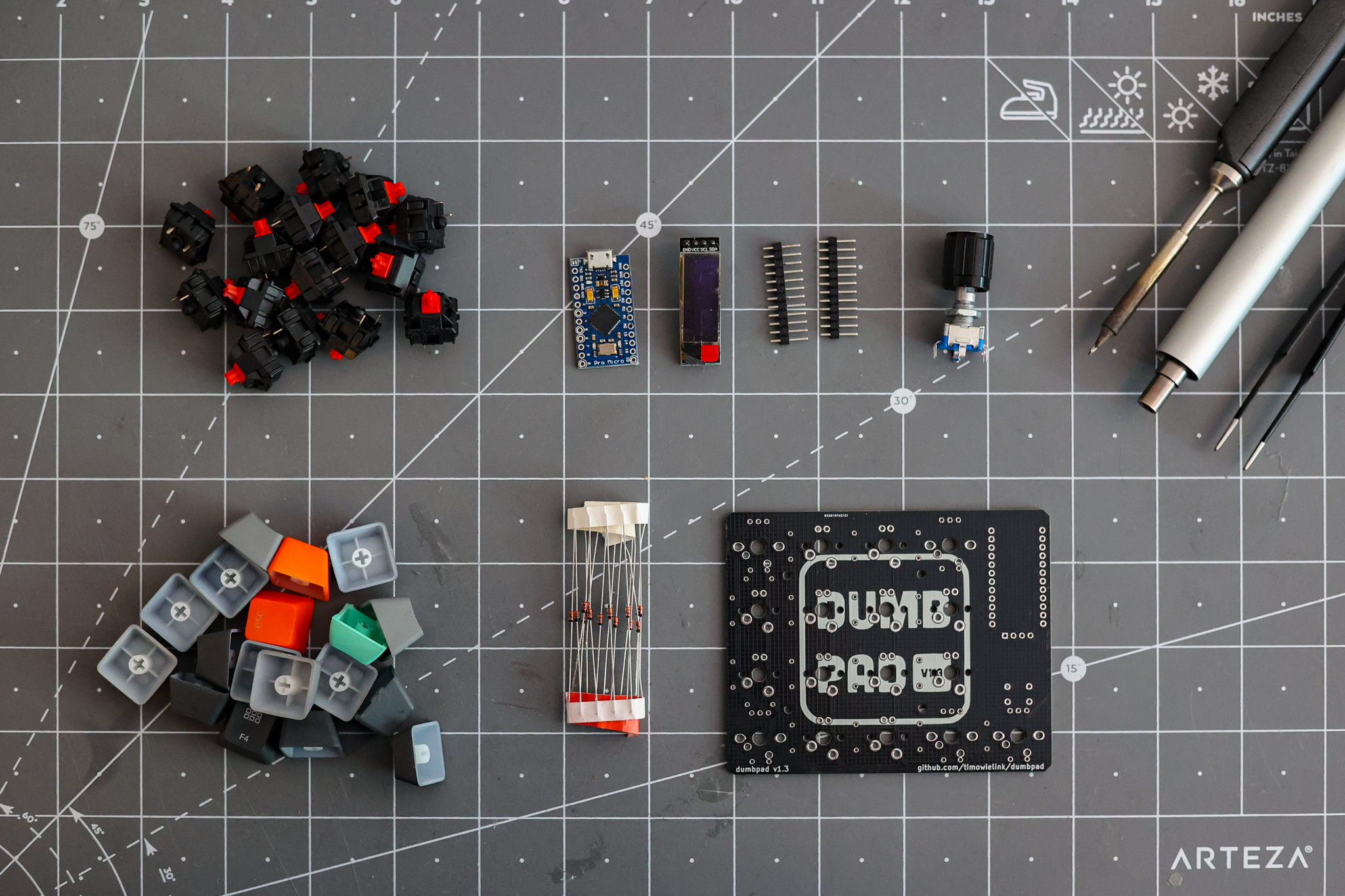 Photo of a top view of a macropad, small keyboard