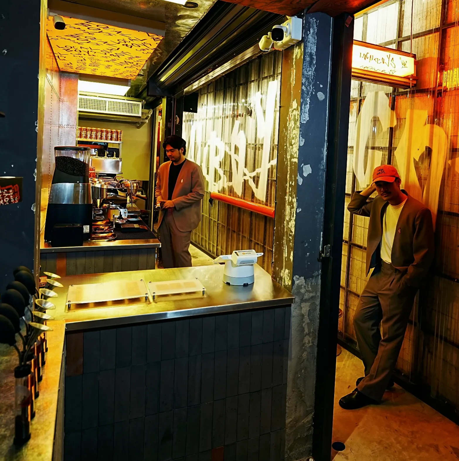 Local Boys Coffee Co - Thonglor