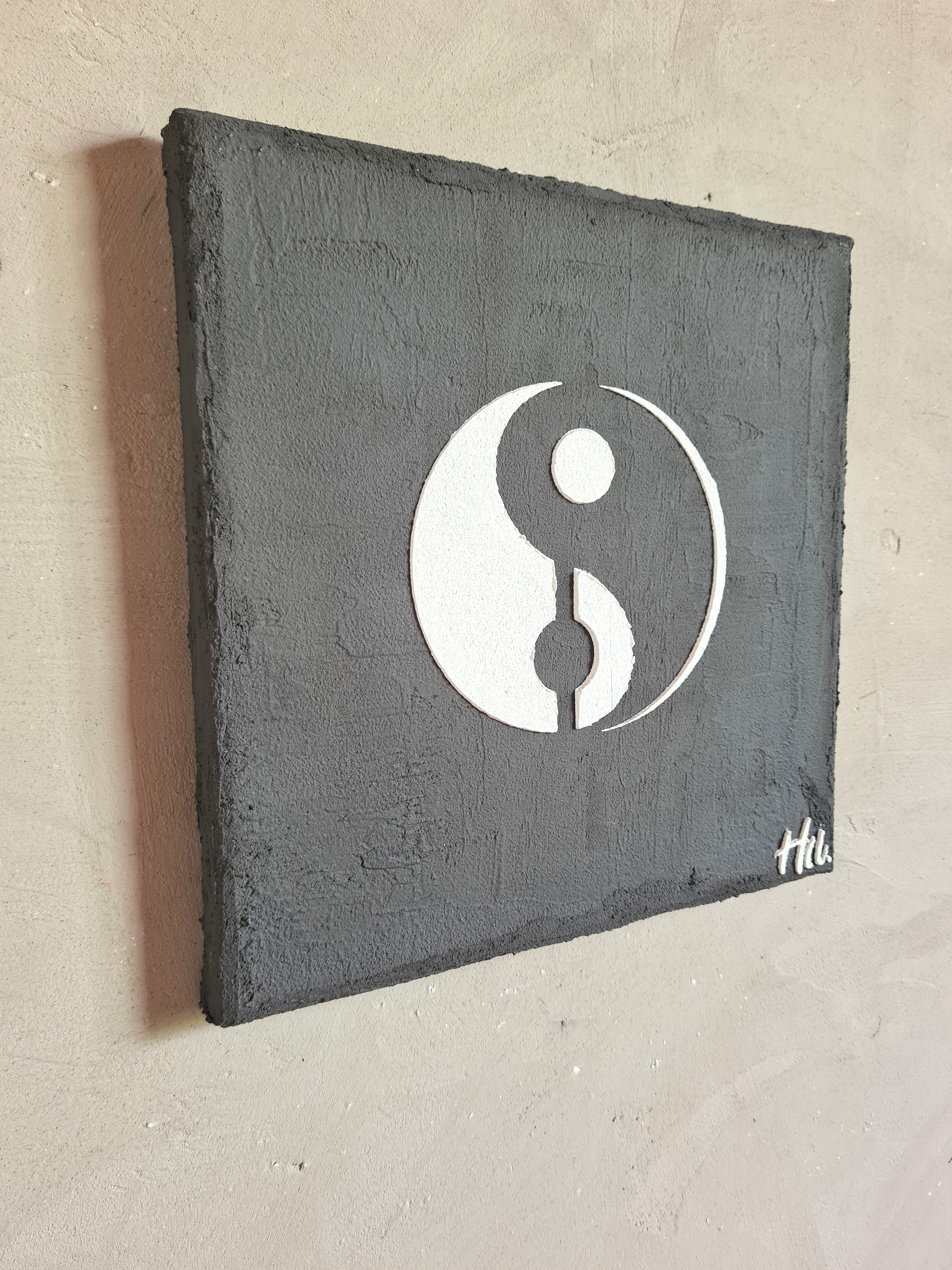 YIN & YANG