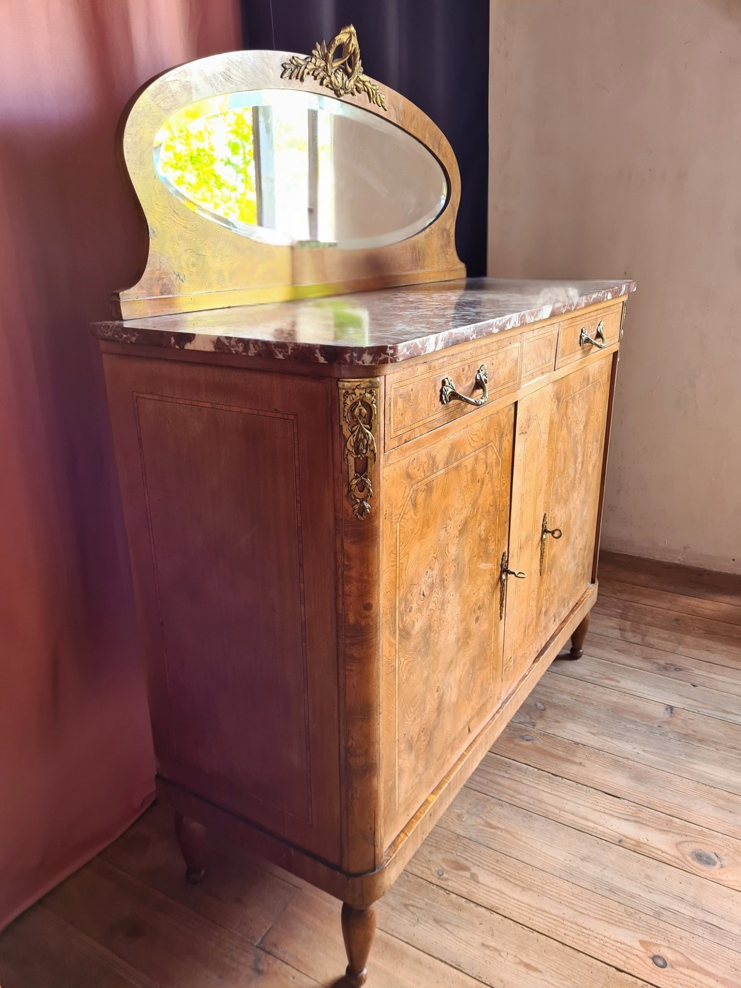 COIFFEUSE RONCE DE NOYER
