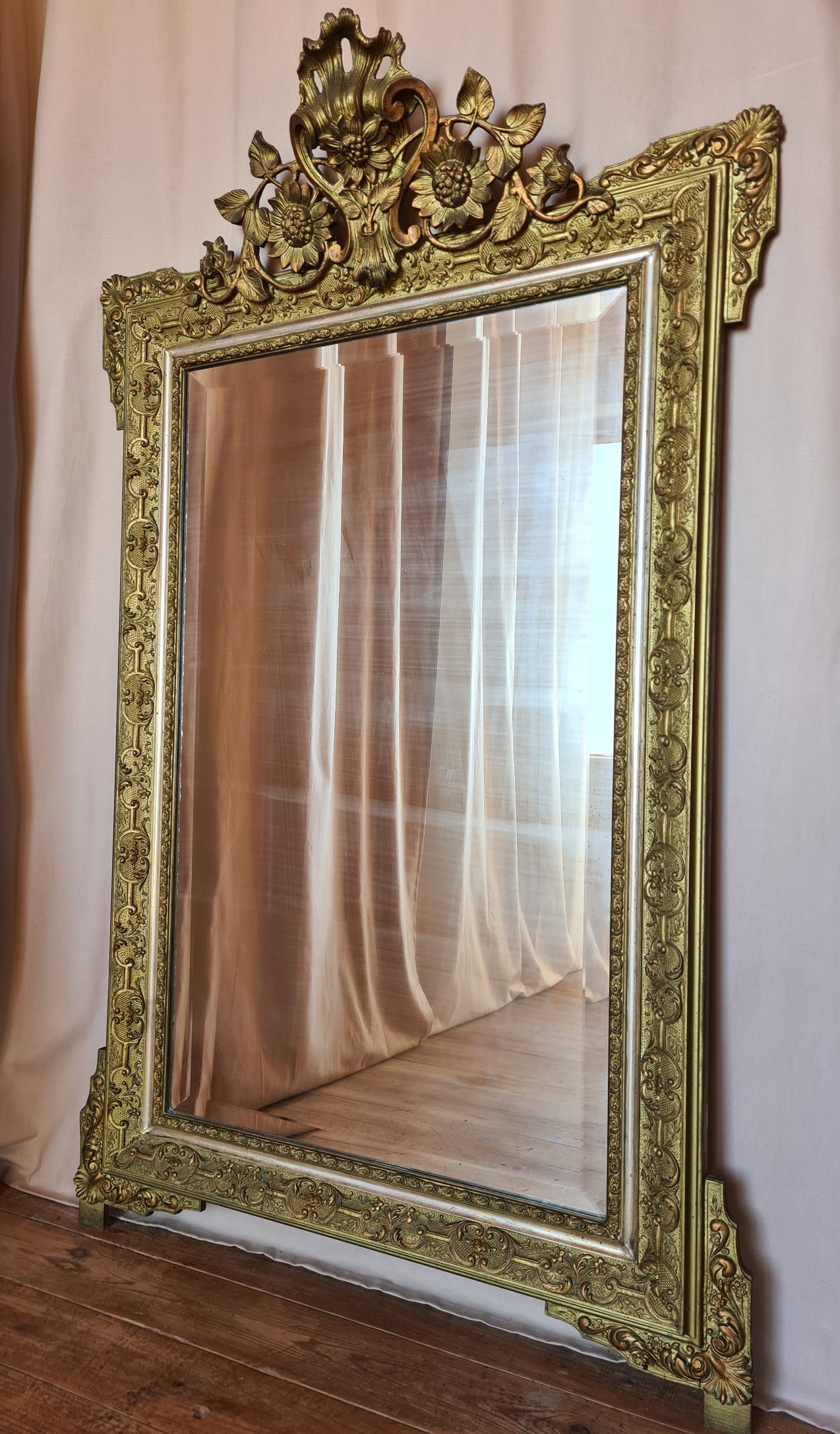 Miroir ancien doré