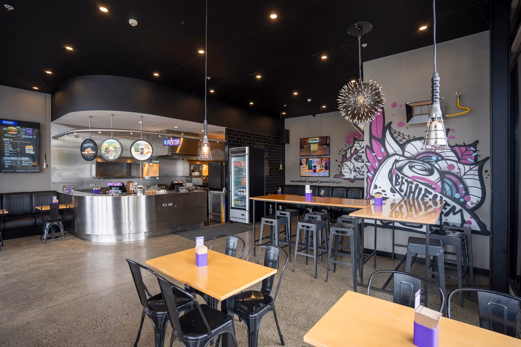 BurgerFuel Bethlehem in-store interior seating 1