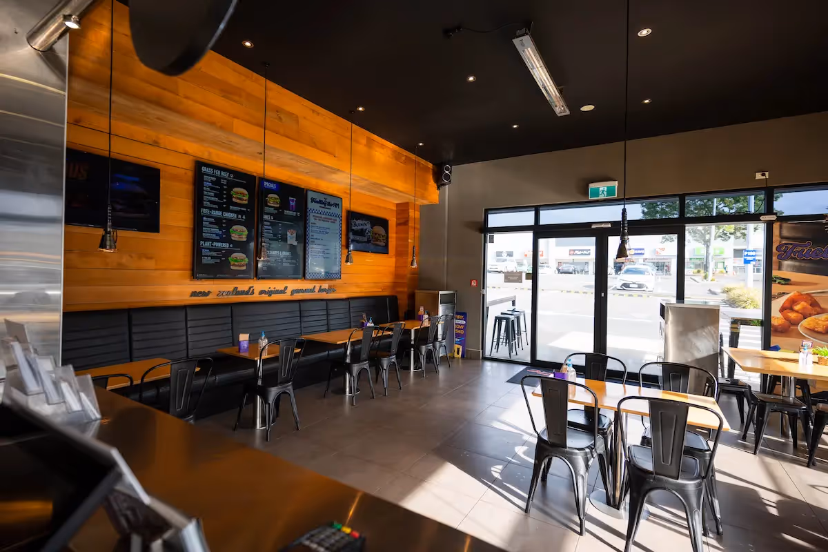 BurgerFuel Mt Wellington interior 