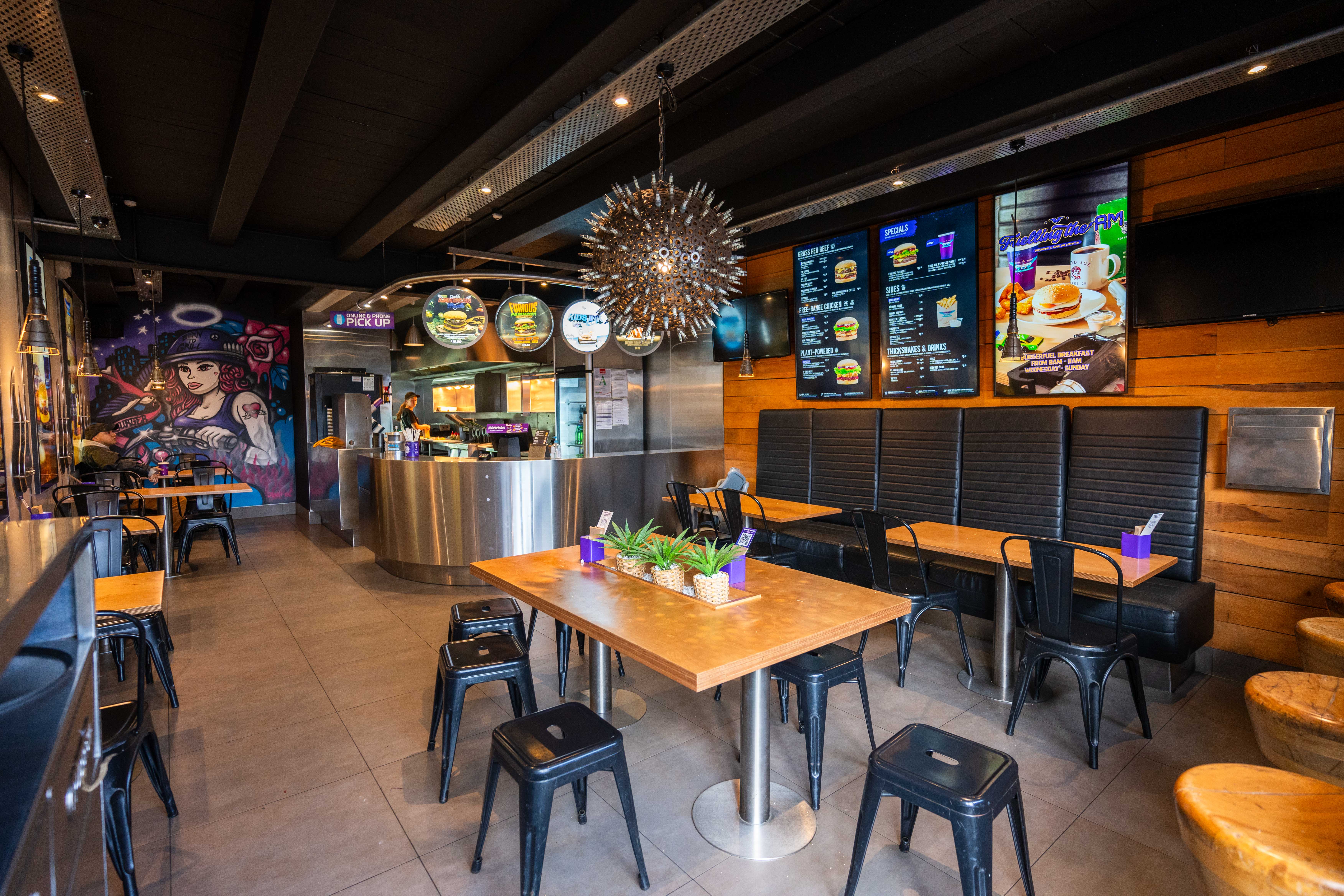 BurgerFuel Pukekohe interior