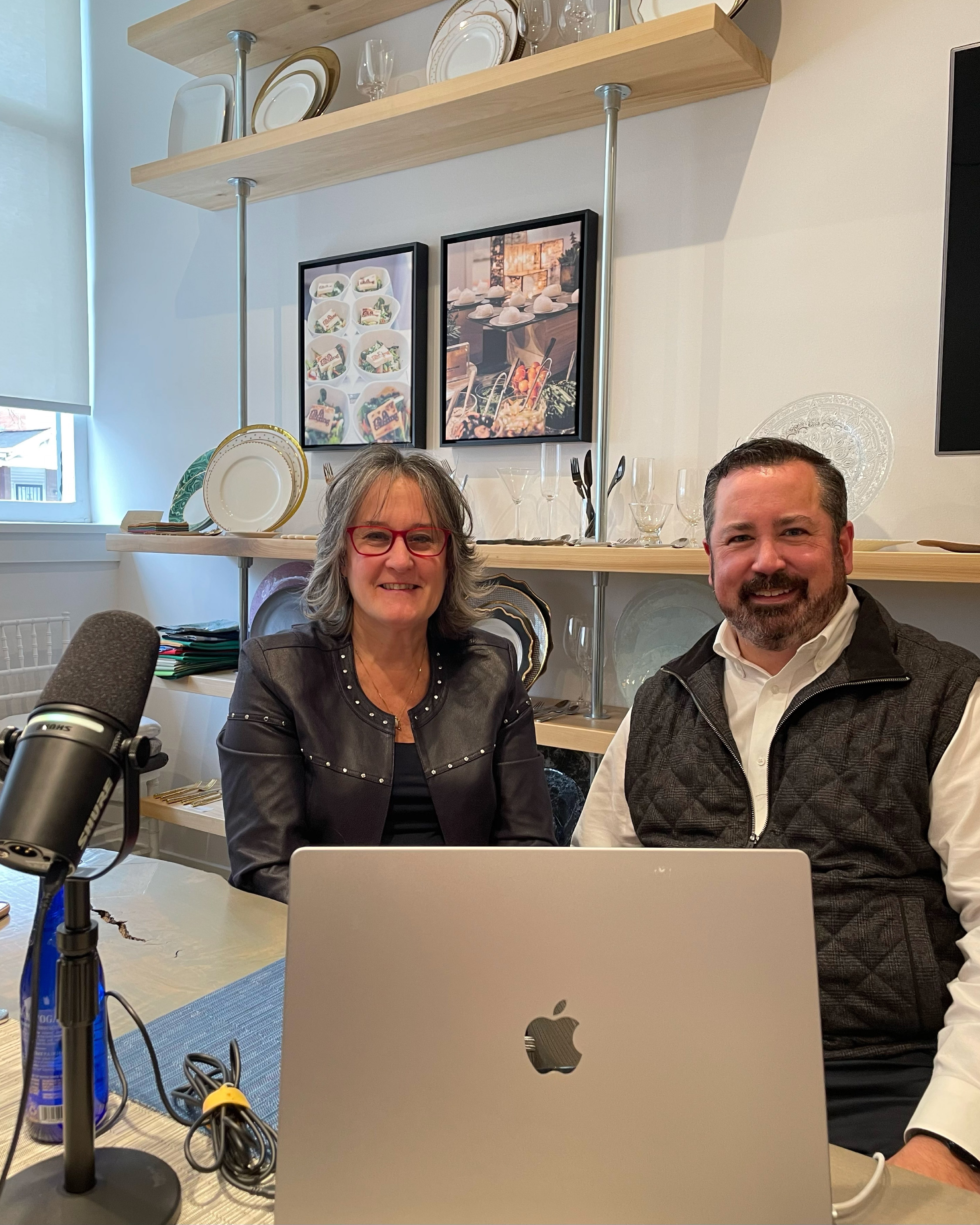 Chef Adam DeLosso Talks Culinary Community & Catering Innovation on Eating at a Meeting ️ 