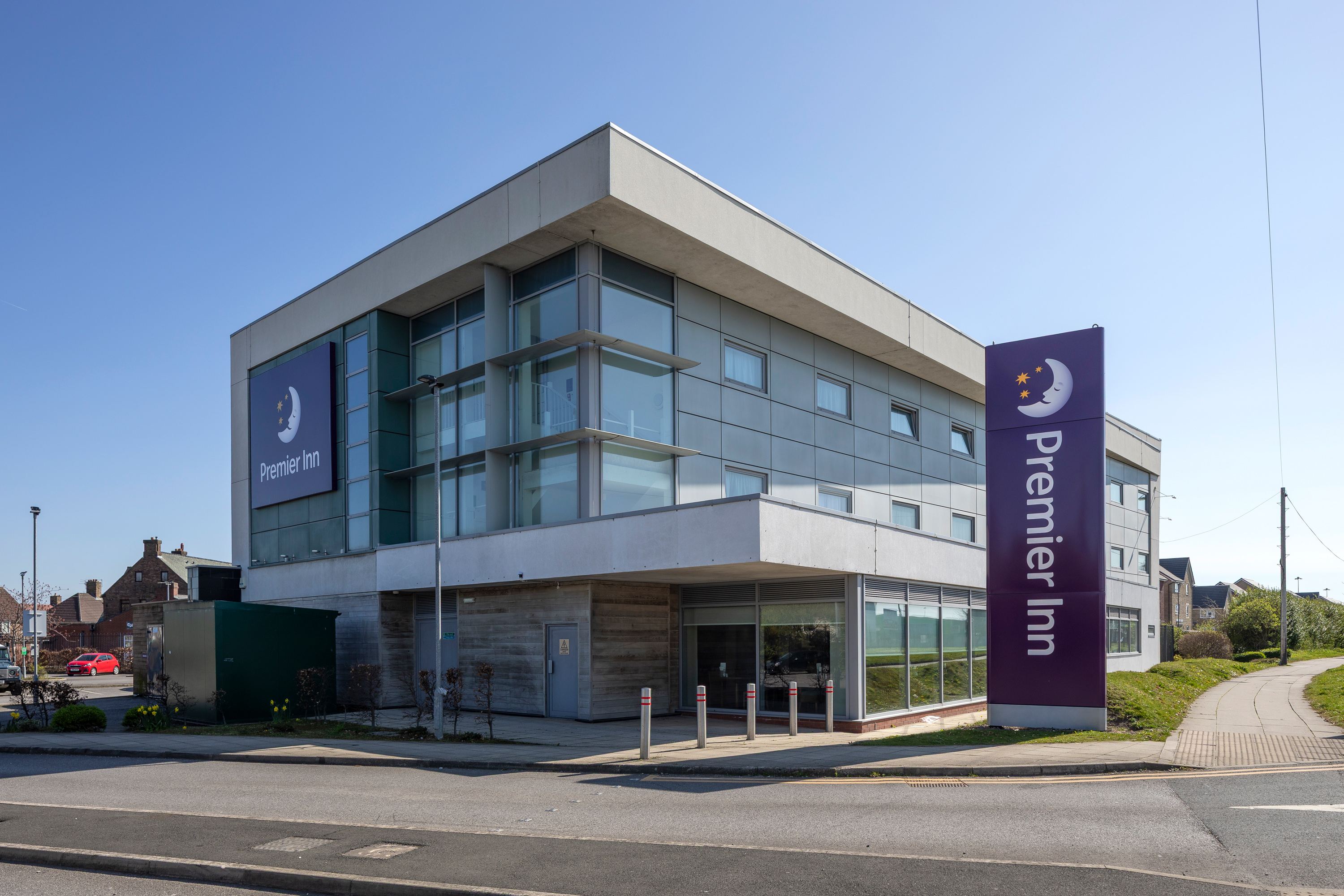 Premier Inn John Lennon Airport 