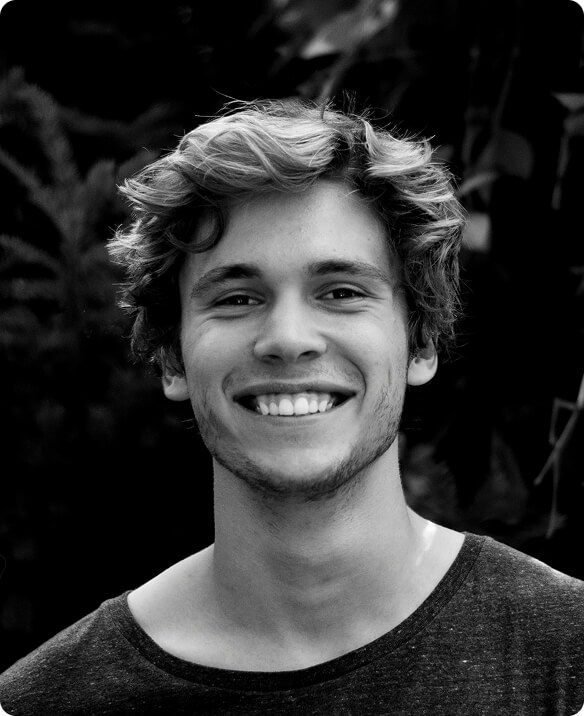 Comparison page showcasing Motion.io features and benefits for client collaboration and project management