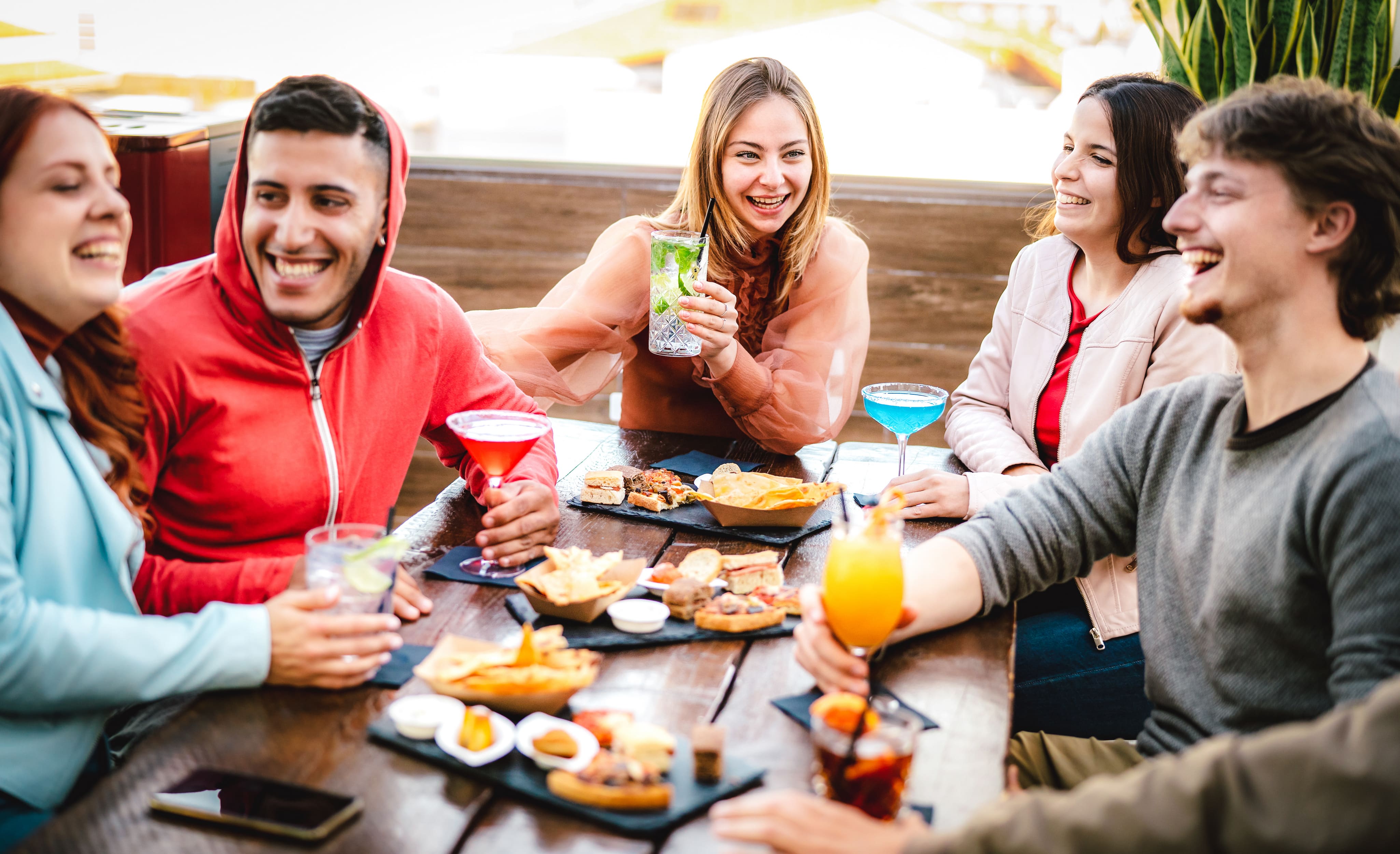 Tarjetas de crédito con descuentos en restaurantes México: come bien y ahorra