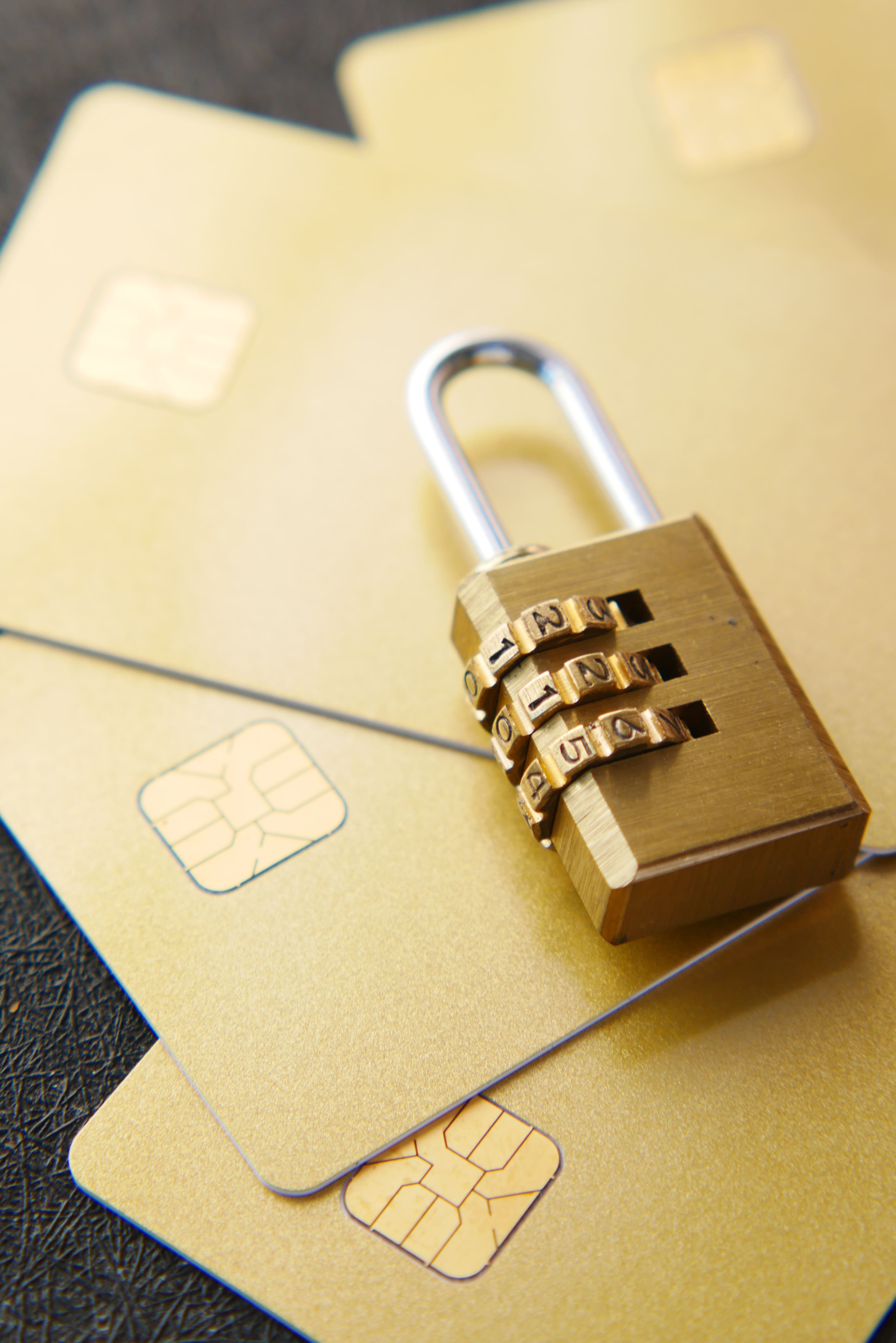 Cómo proteger tu información financiera en plataformas de marketplace