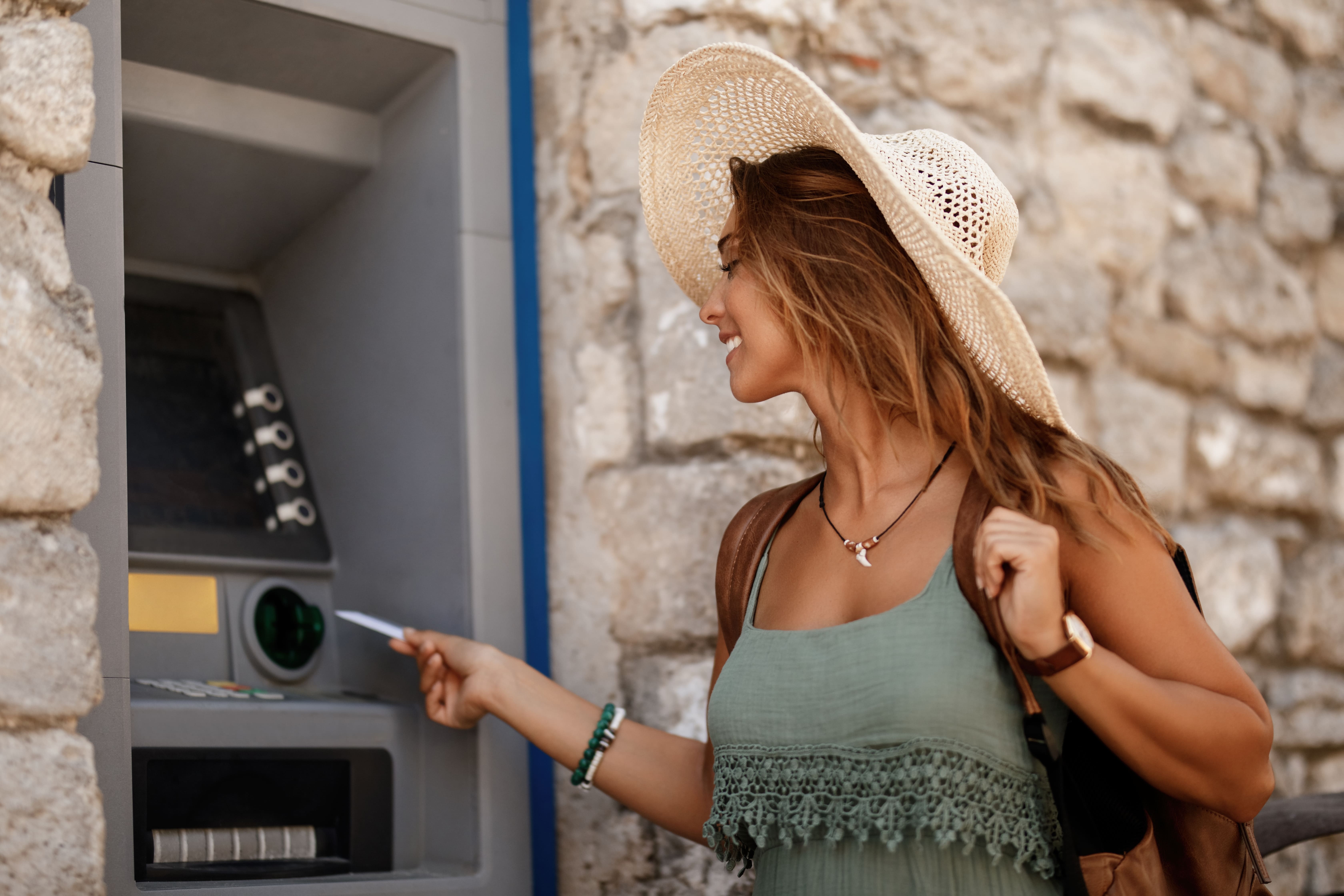 ¿Mejor banco para abrir una cuenta de débito sin comisiones en México?