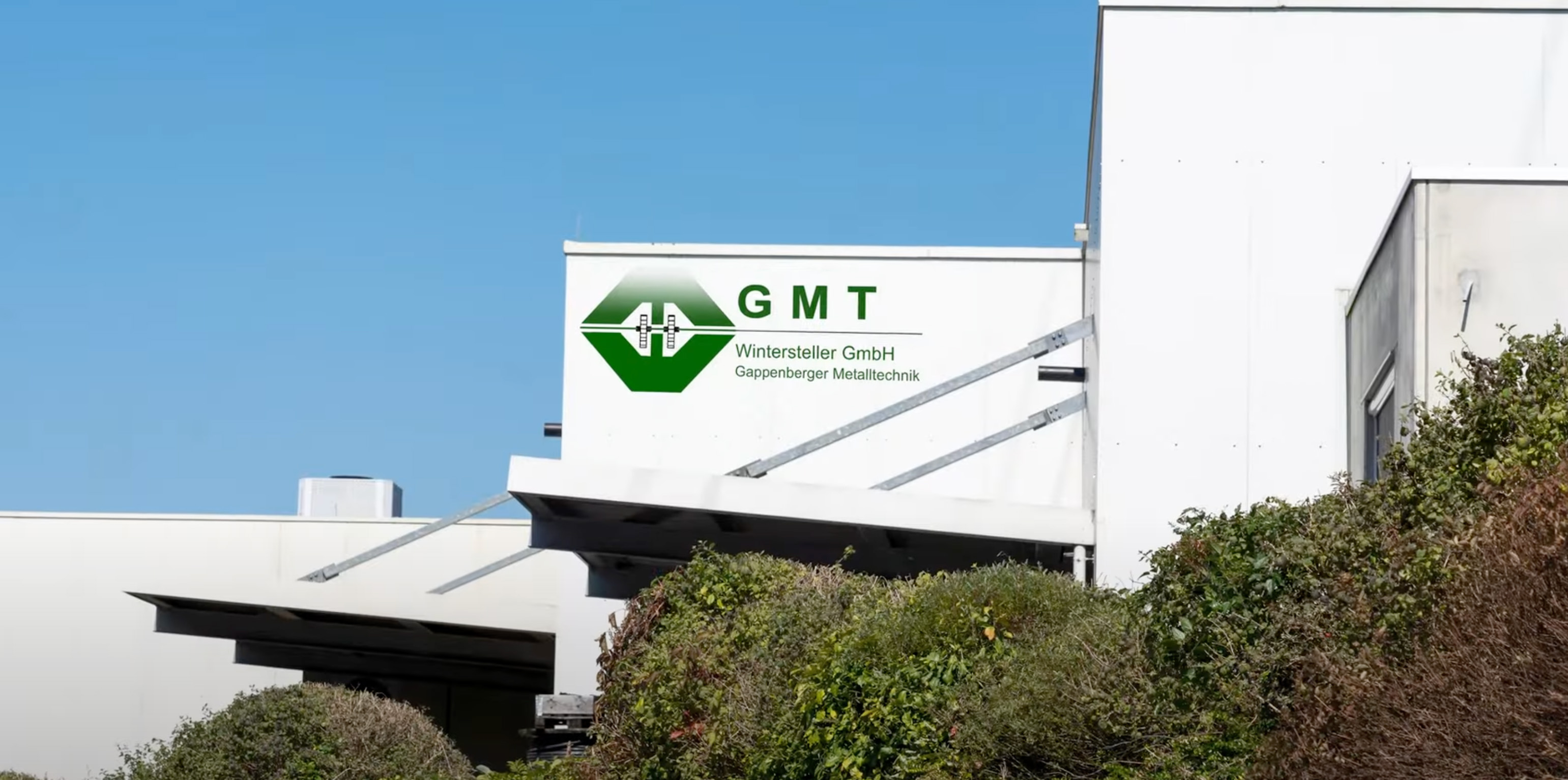 Hallenluftreinigung mit nachhaltiger Kühlung bei GMT Wintersteller