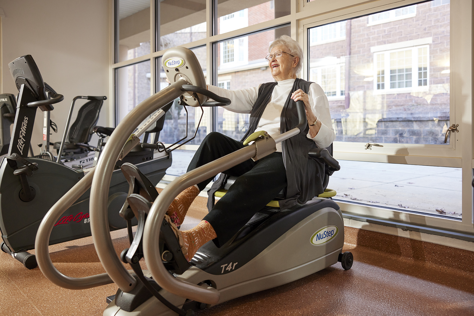 How Life Plan Communities Help Seniors Stay Active