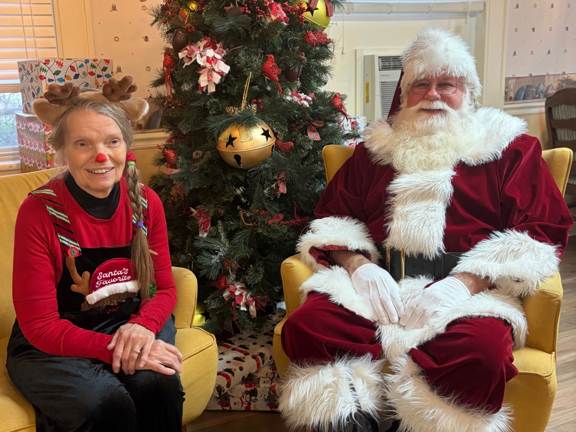 Santa brings holiday cheer to Taylor House