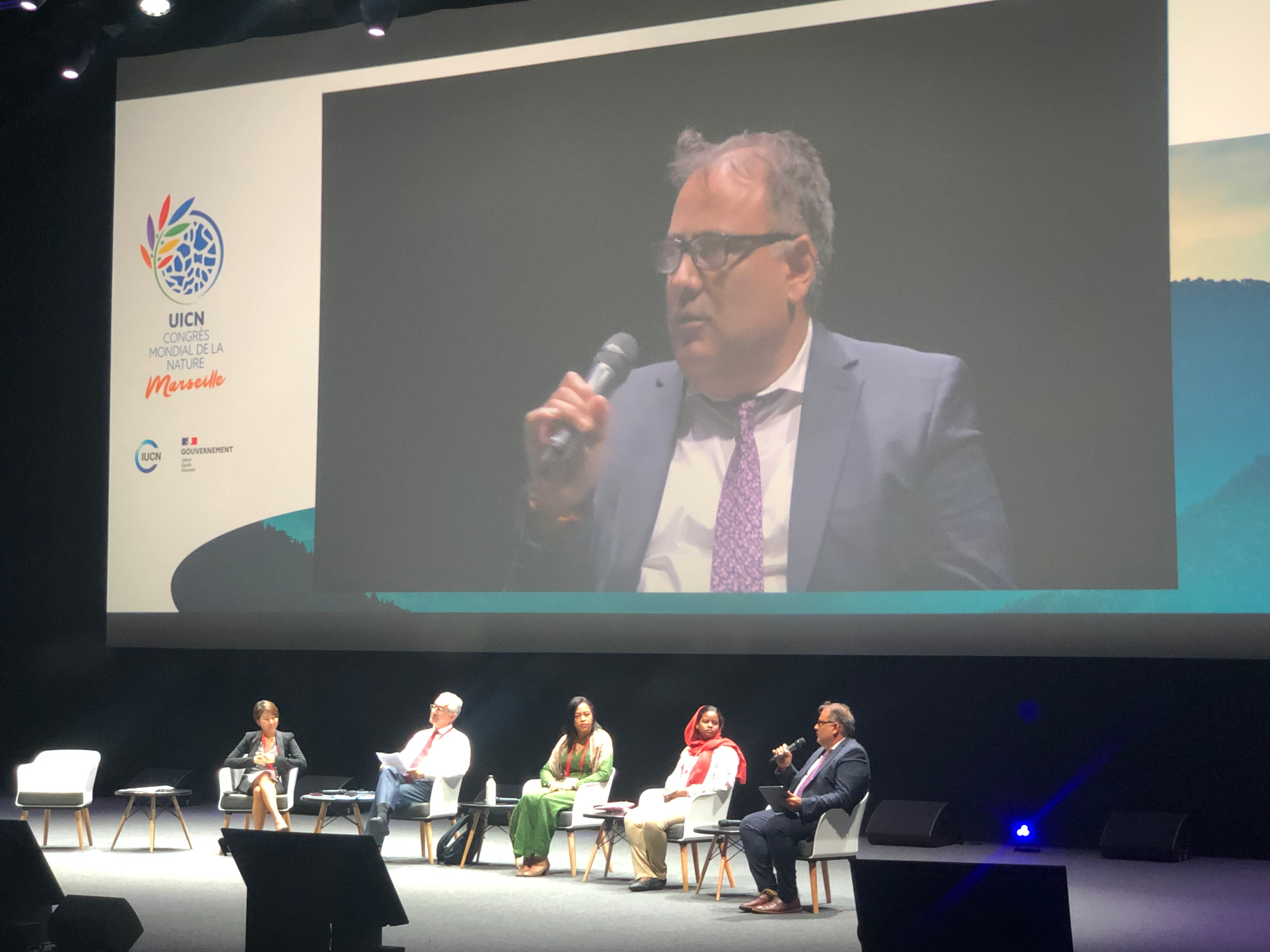 Alex Dehgan speaking at the IUCN Form Closing Plenary, Image by Rachel Martin.