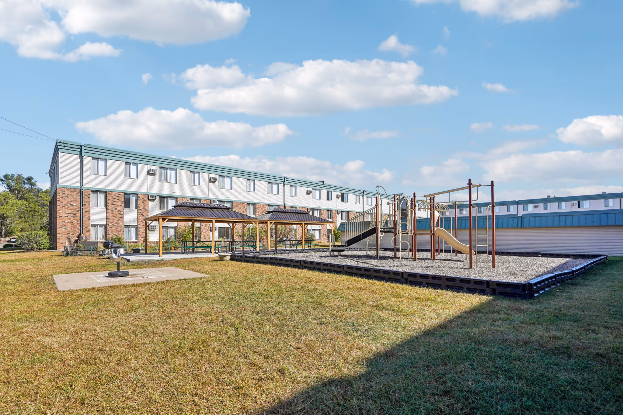 Jessamine Avenue West